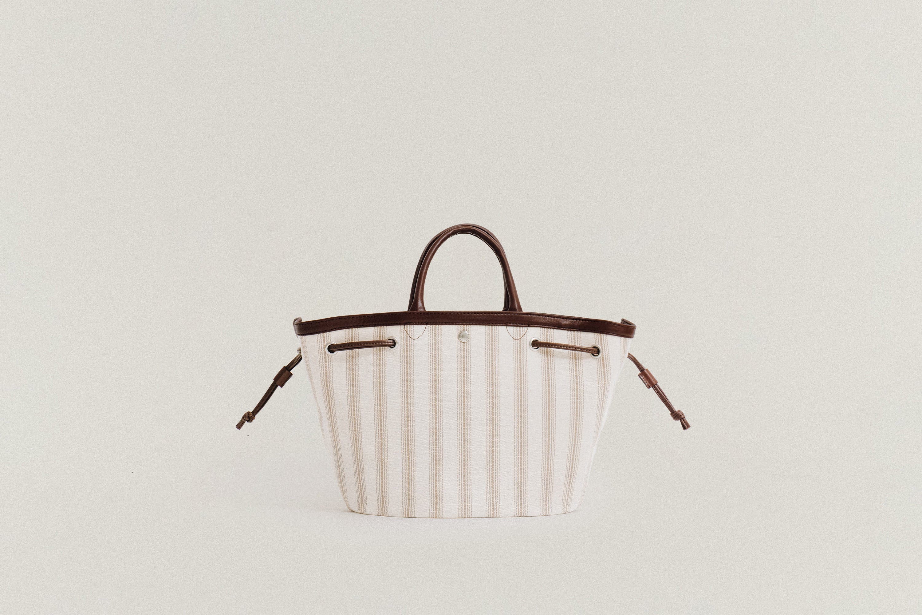SAC COQUILLE – TOUT Y EST JP