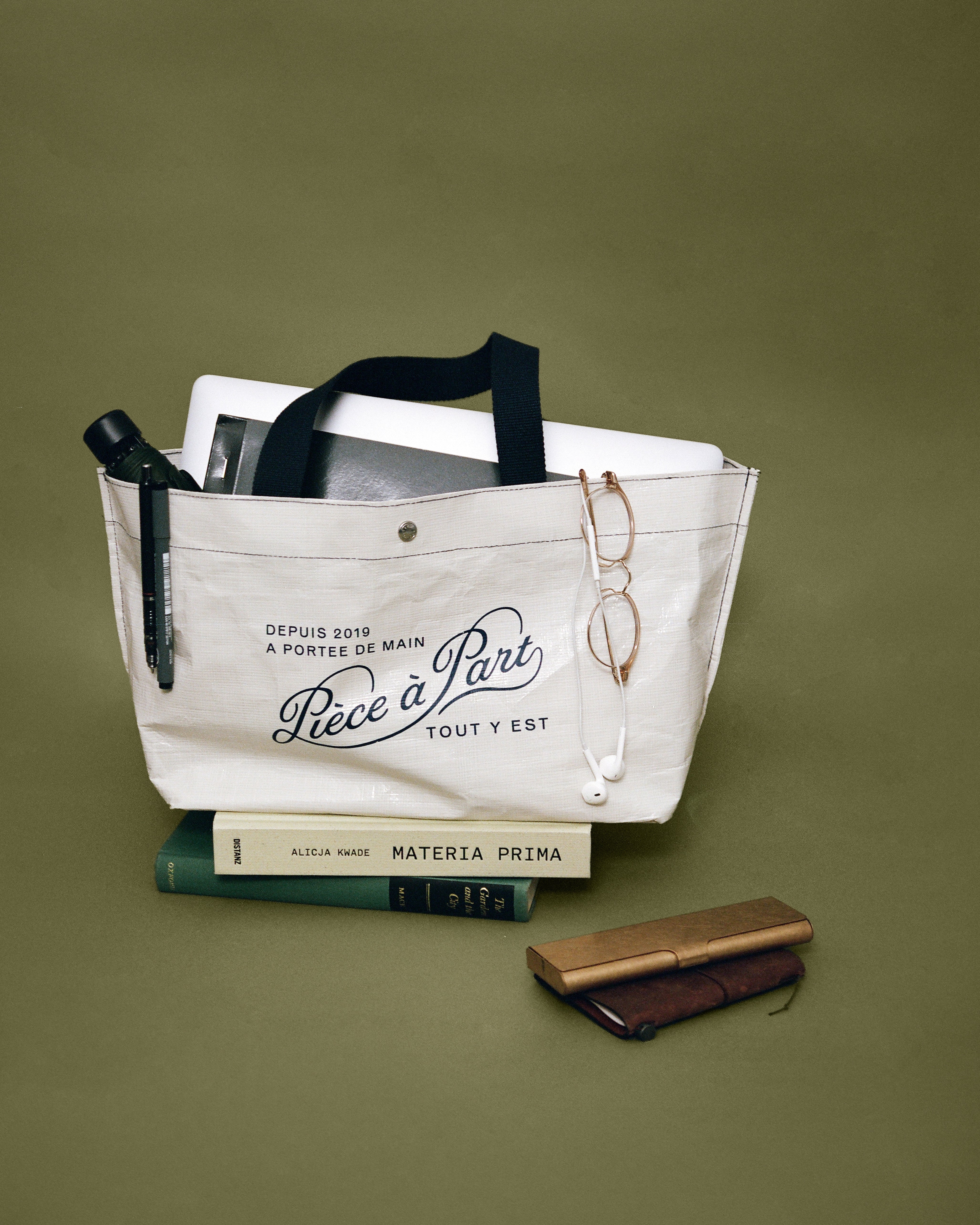 NEW IN – TOUT Y EST JP
