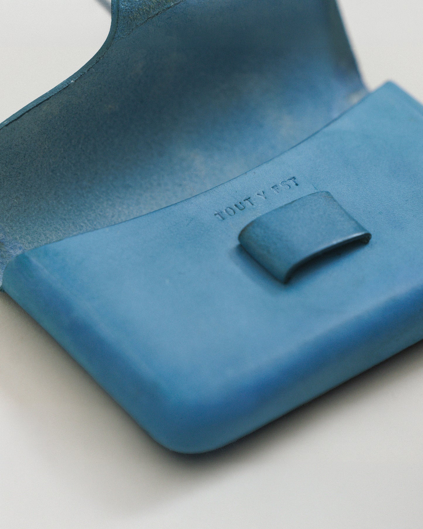 PORTE CARTES FLORENCE SKY BLUE