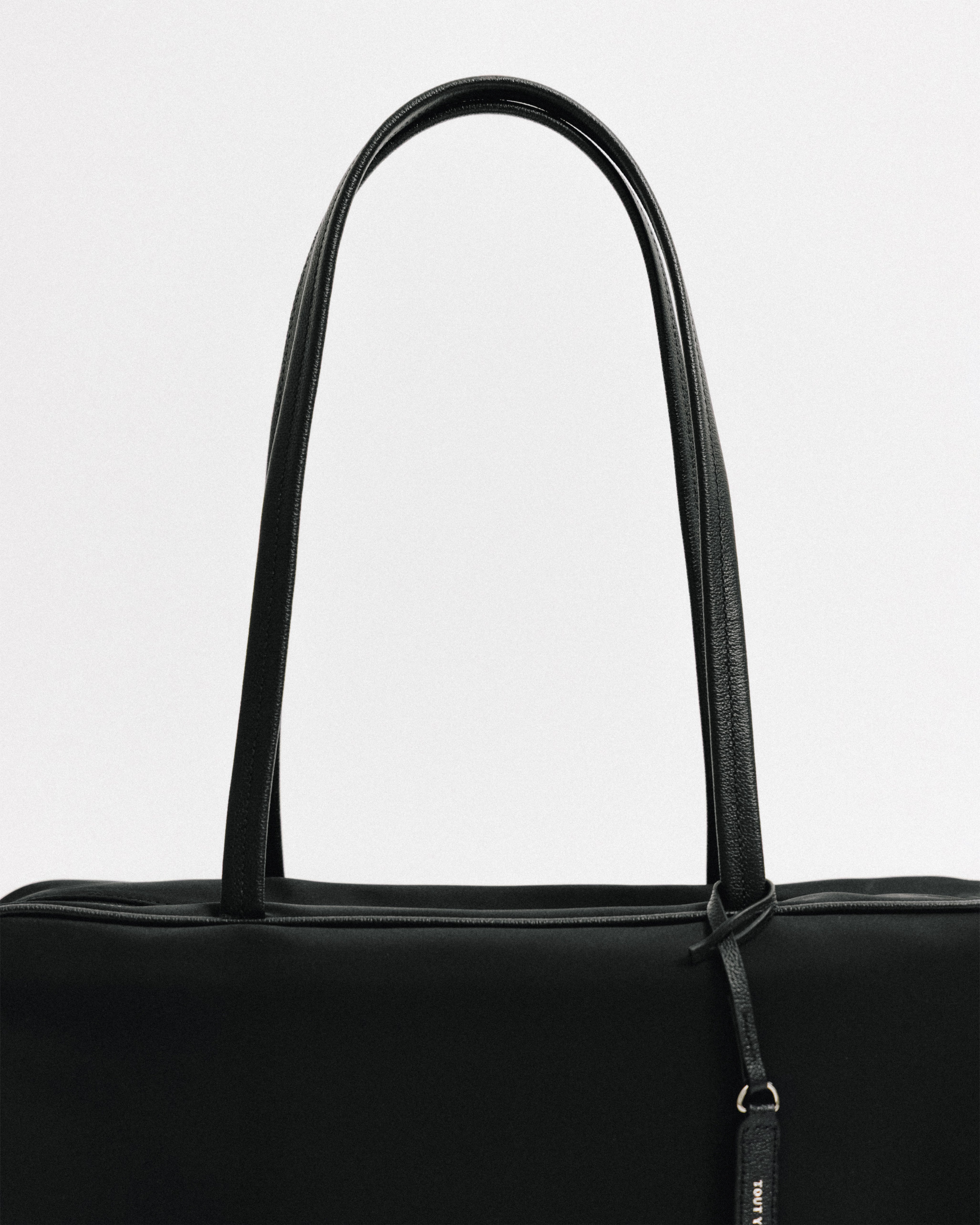 SAC LOQUET NYLON BLACK – TOUT Y EST JP