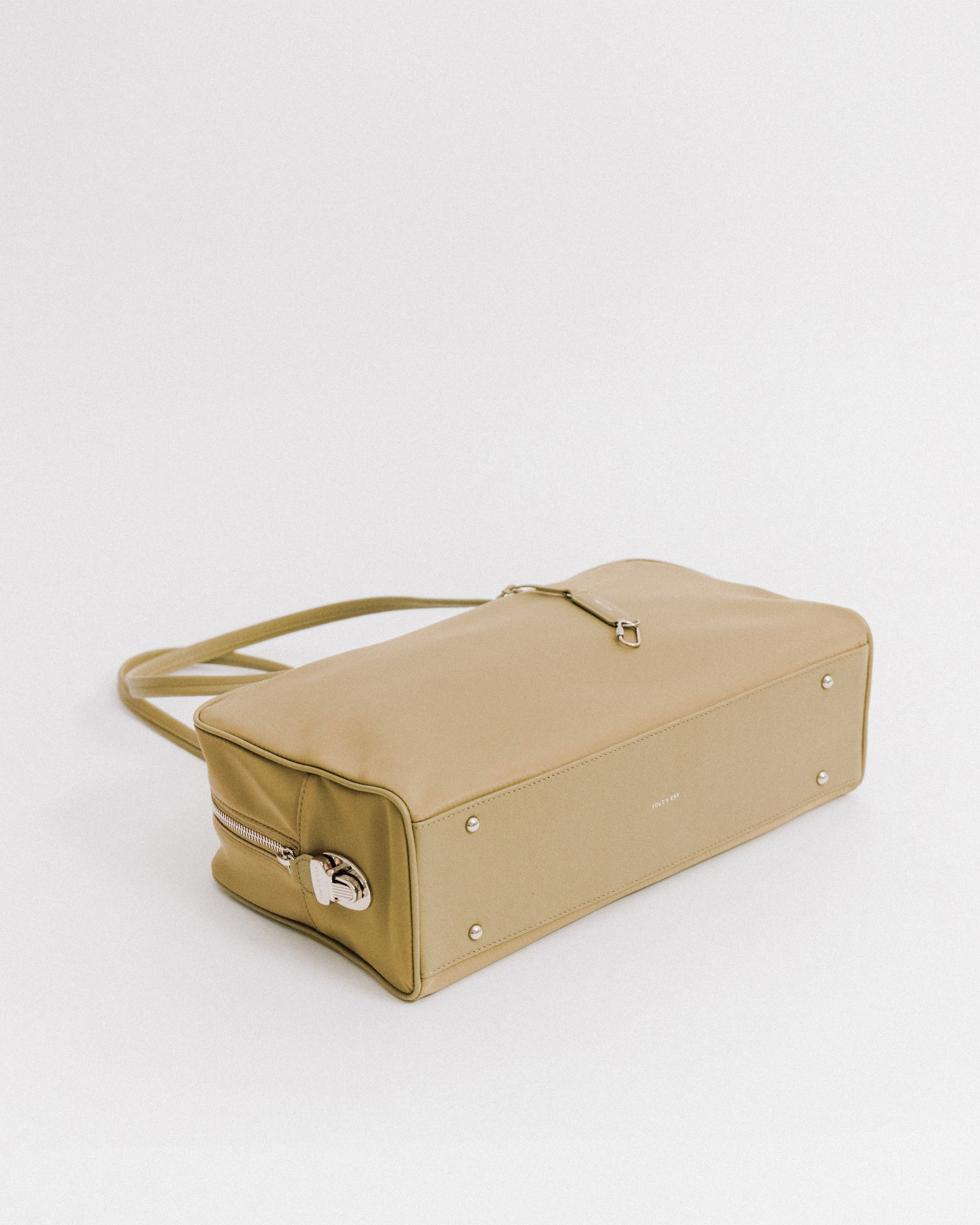 SAC LOQUET NYLON BEIGE – TOUT Y EST JP