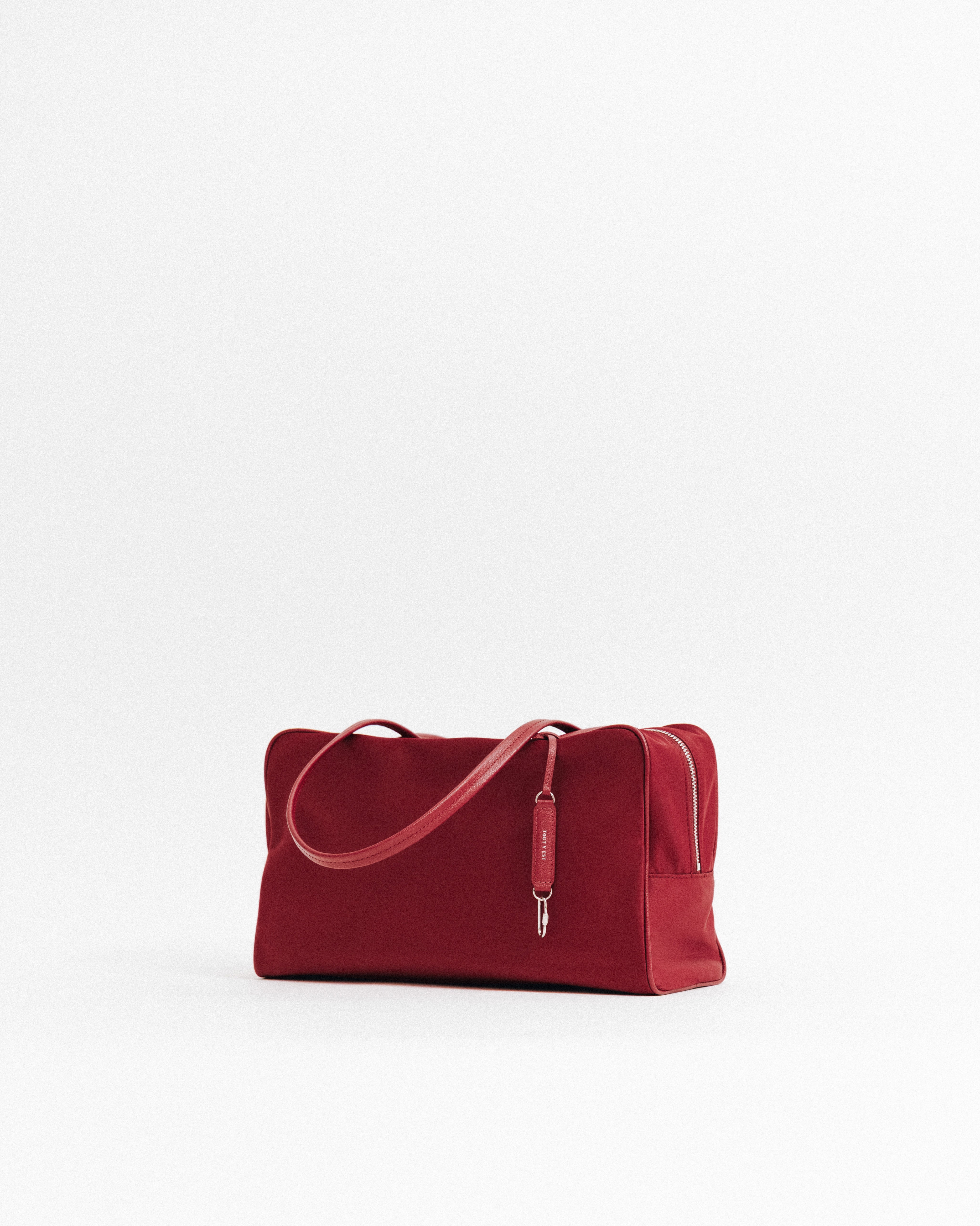 TOUT Y EST LOQUET BAGナイロンショルダーL SAC LOQUET NYLON RED – TOUT Y EST JP
