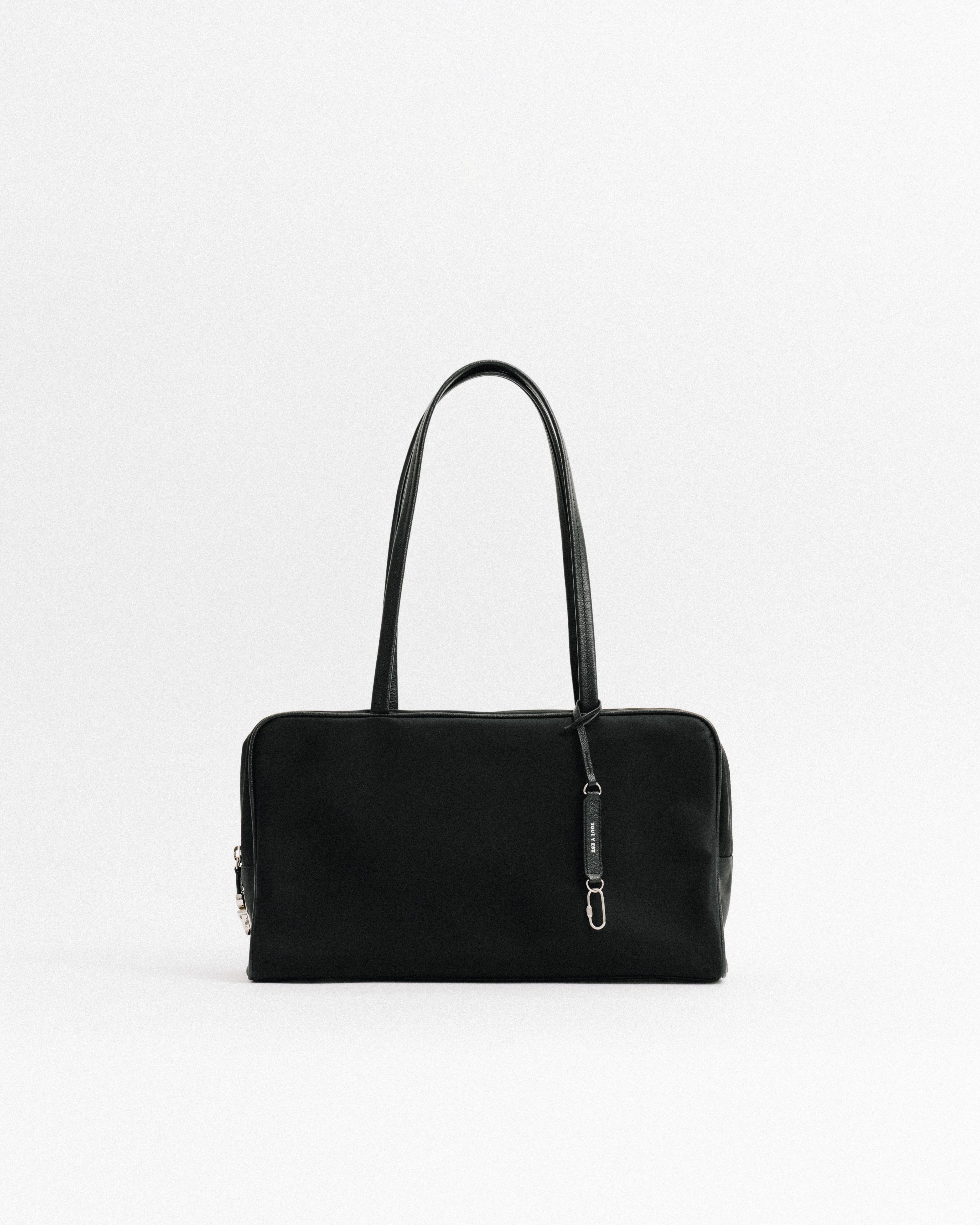 完売商品　TOUT Y EST ロゲ ナイロンバッグ ブラック SAC LOQUET NYLON BLACK – TOUT Y EST JP