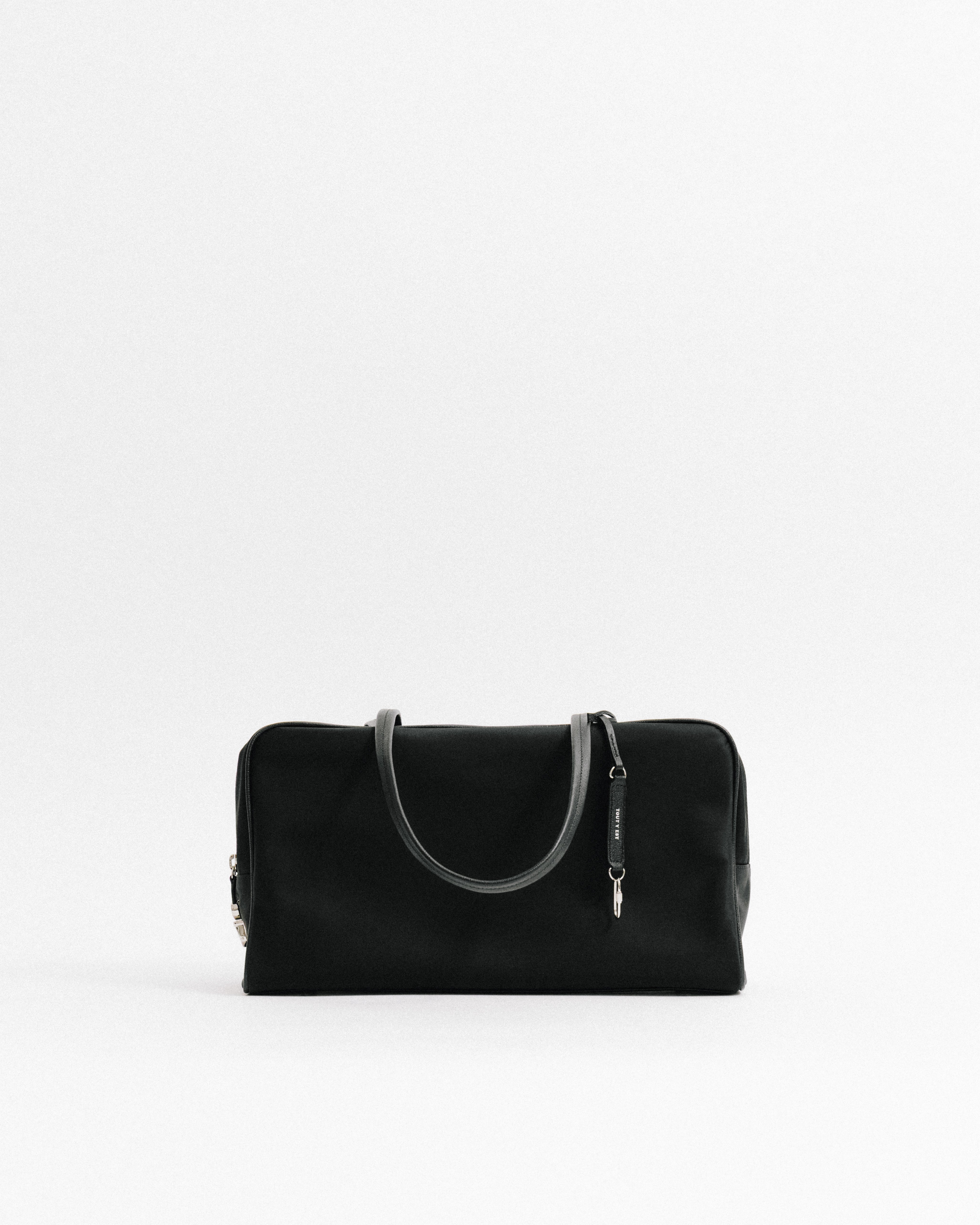 SAC LOQUET NYLON BLACK – TOUT Y EST JP
