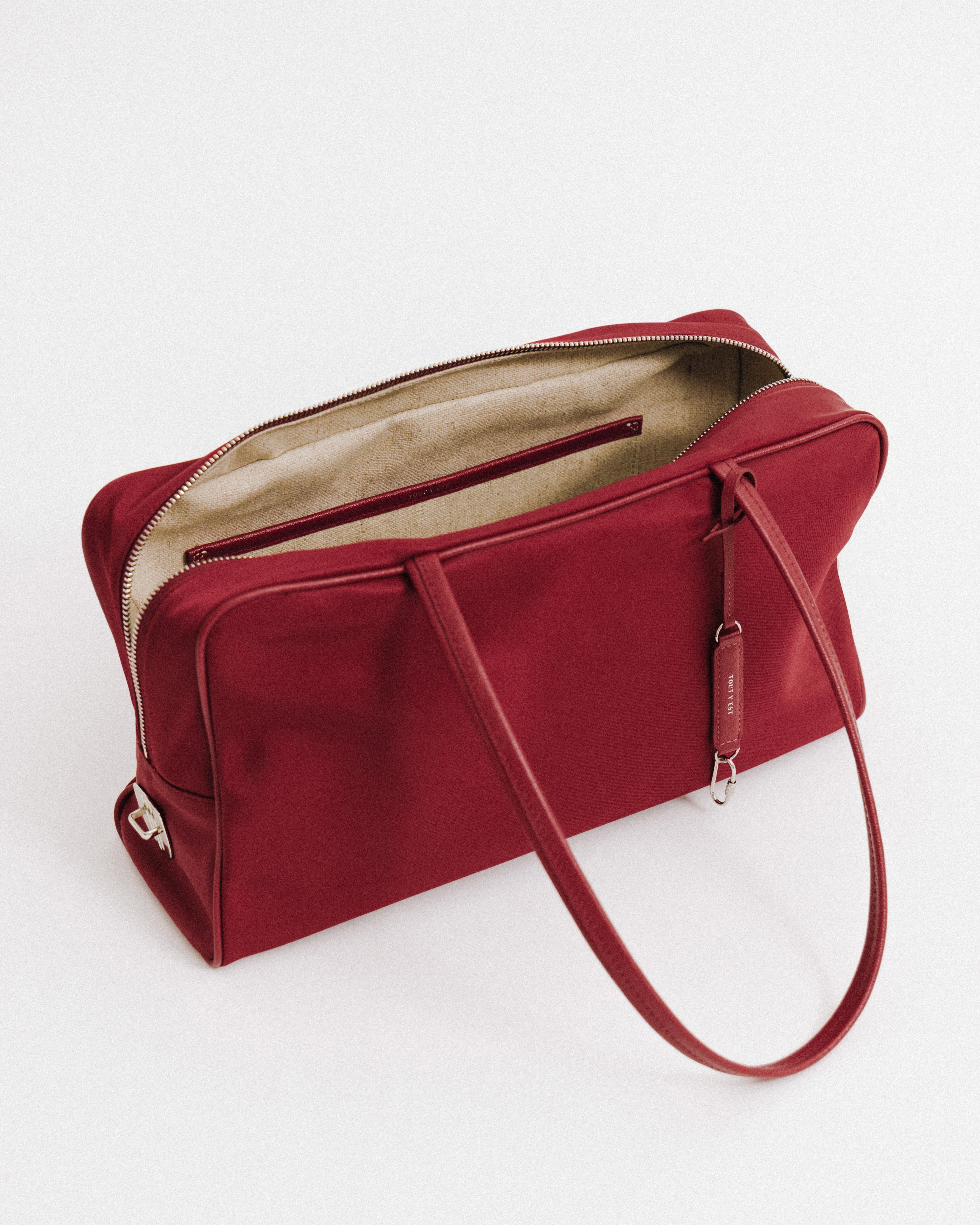 SAC LOQUET NYLON RED – TOUT Y EST JP