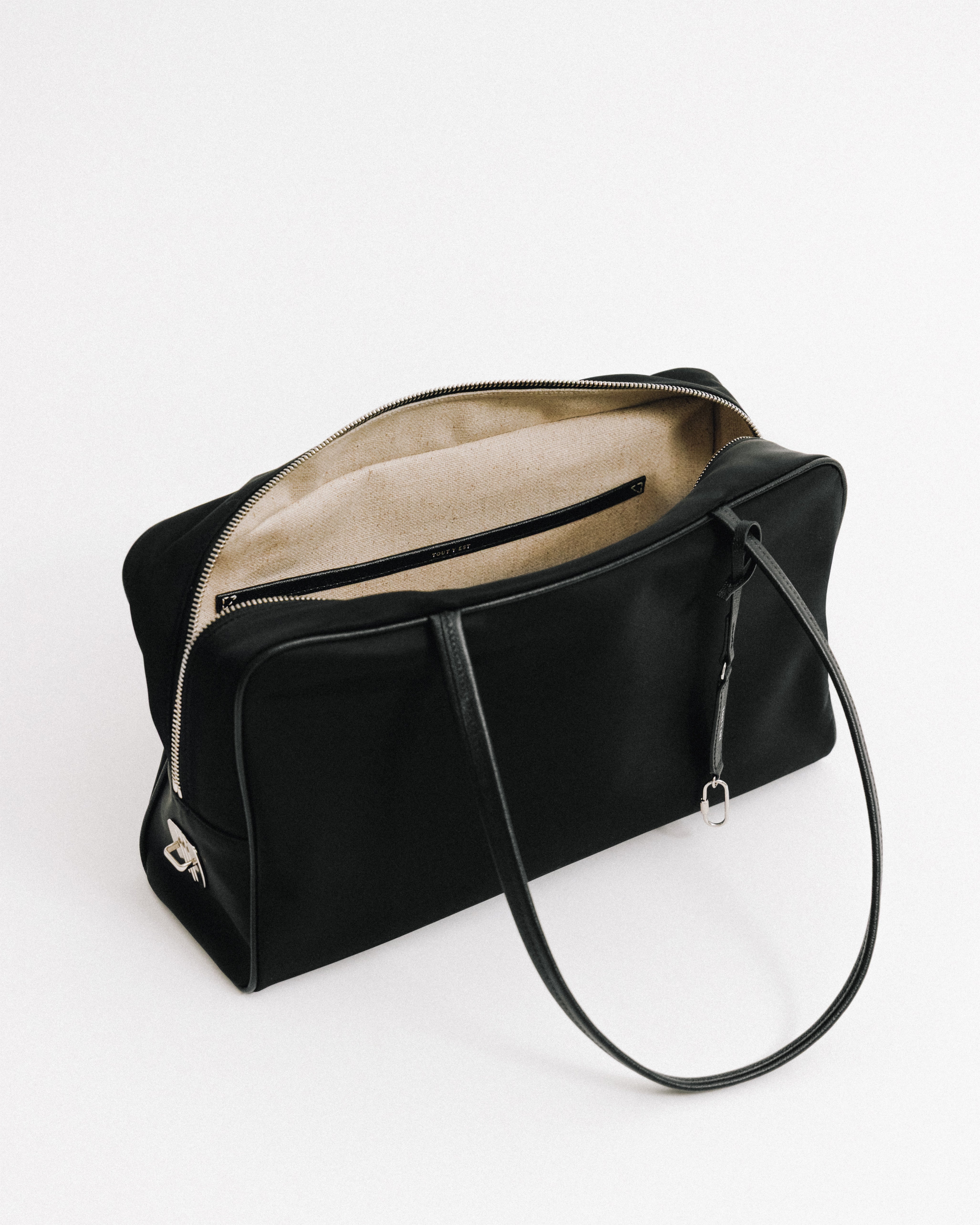 SAC LOQUET NYLON BLACK – TOUT Y EST JP
