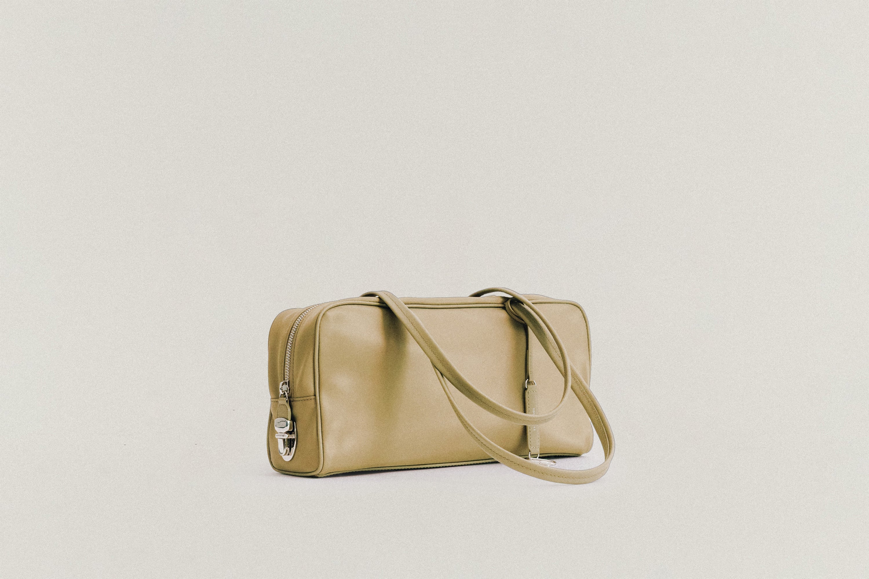 BAGS – TOUT Y EST JP