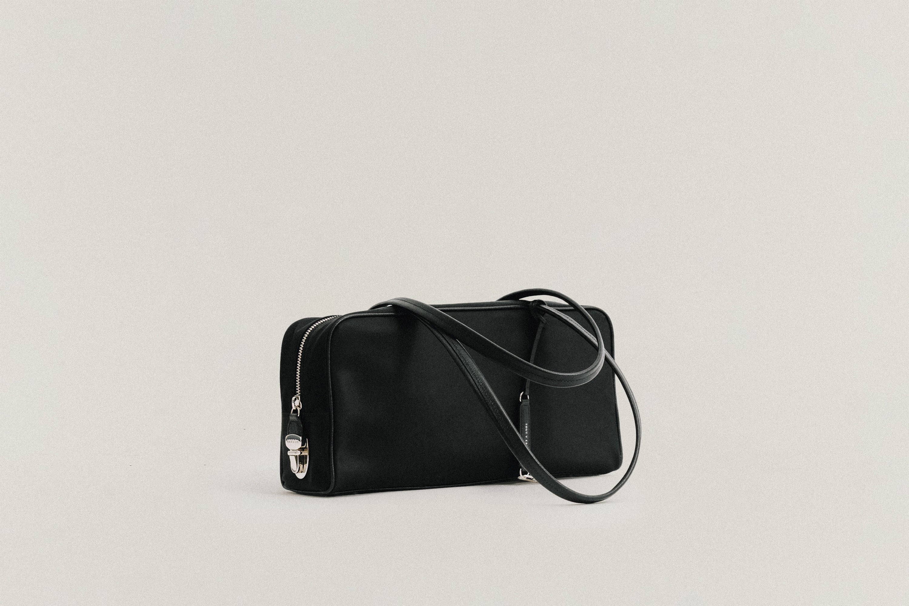 BAGS – TOUT Y EST JP
