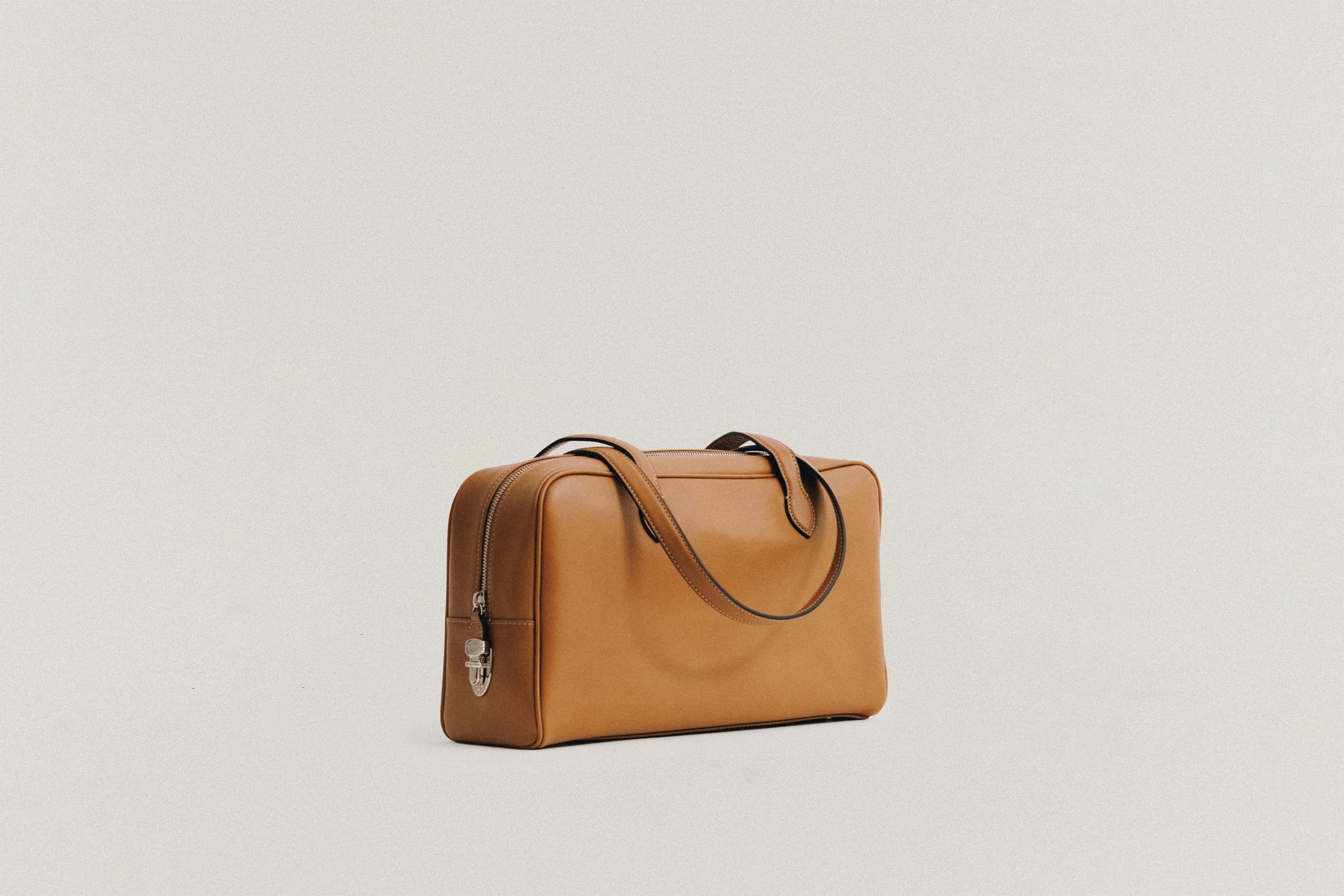 BAGS – TOUT Y EST JP