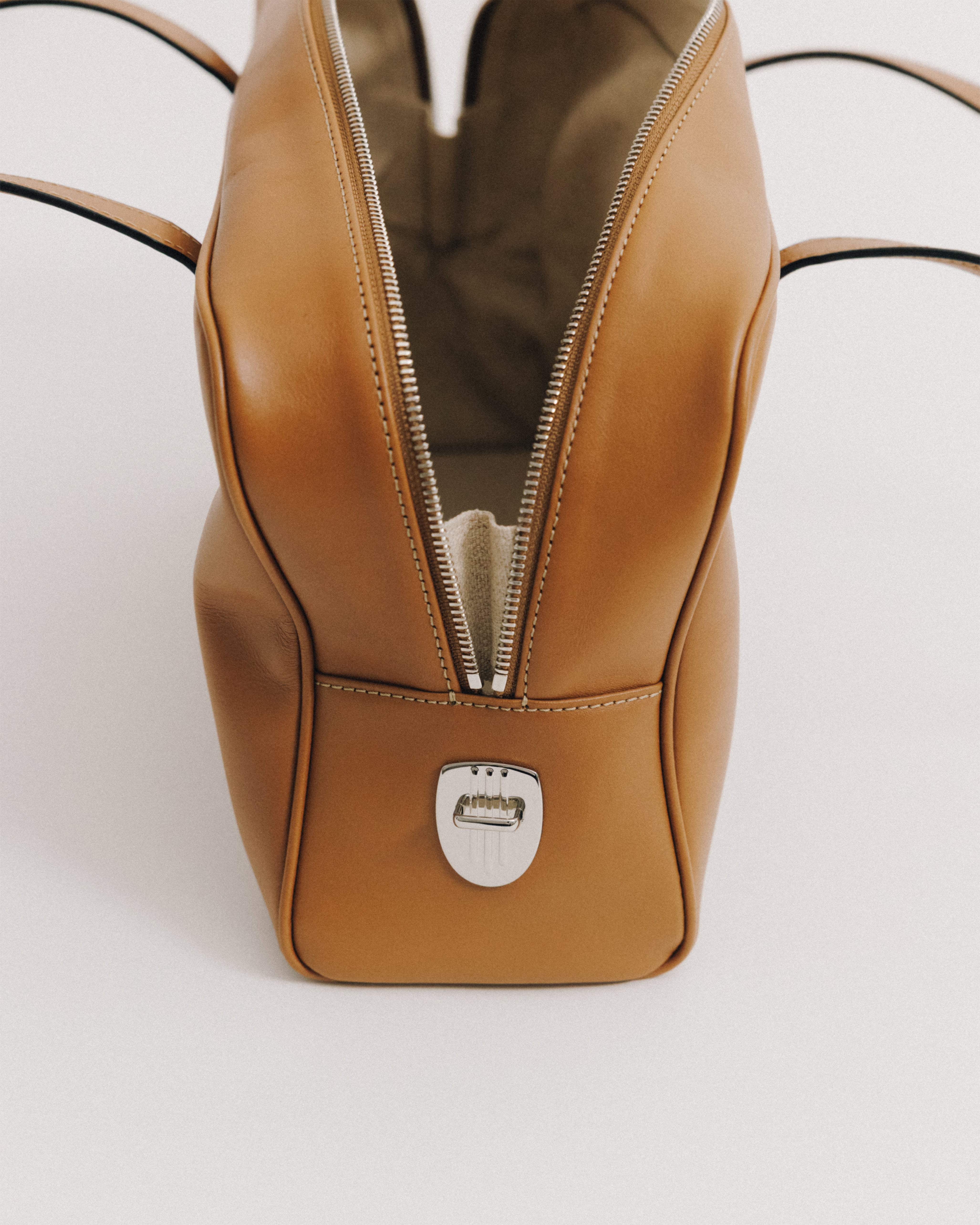 SAC LOQUET SOFT CARAMEL – TOUT Y EST JP