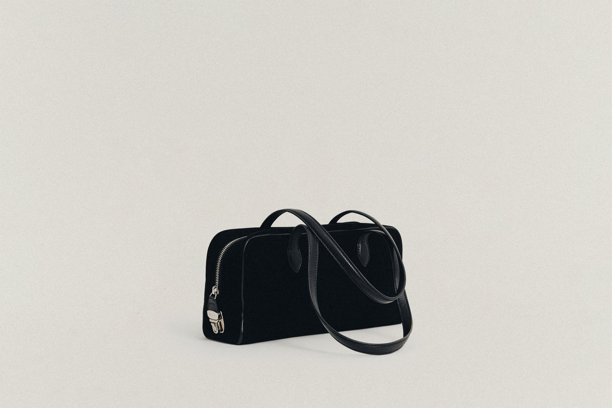 SAC LOQUET SMALL SUEDE BLACK – TOUT Y EST JP