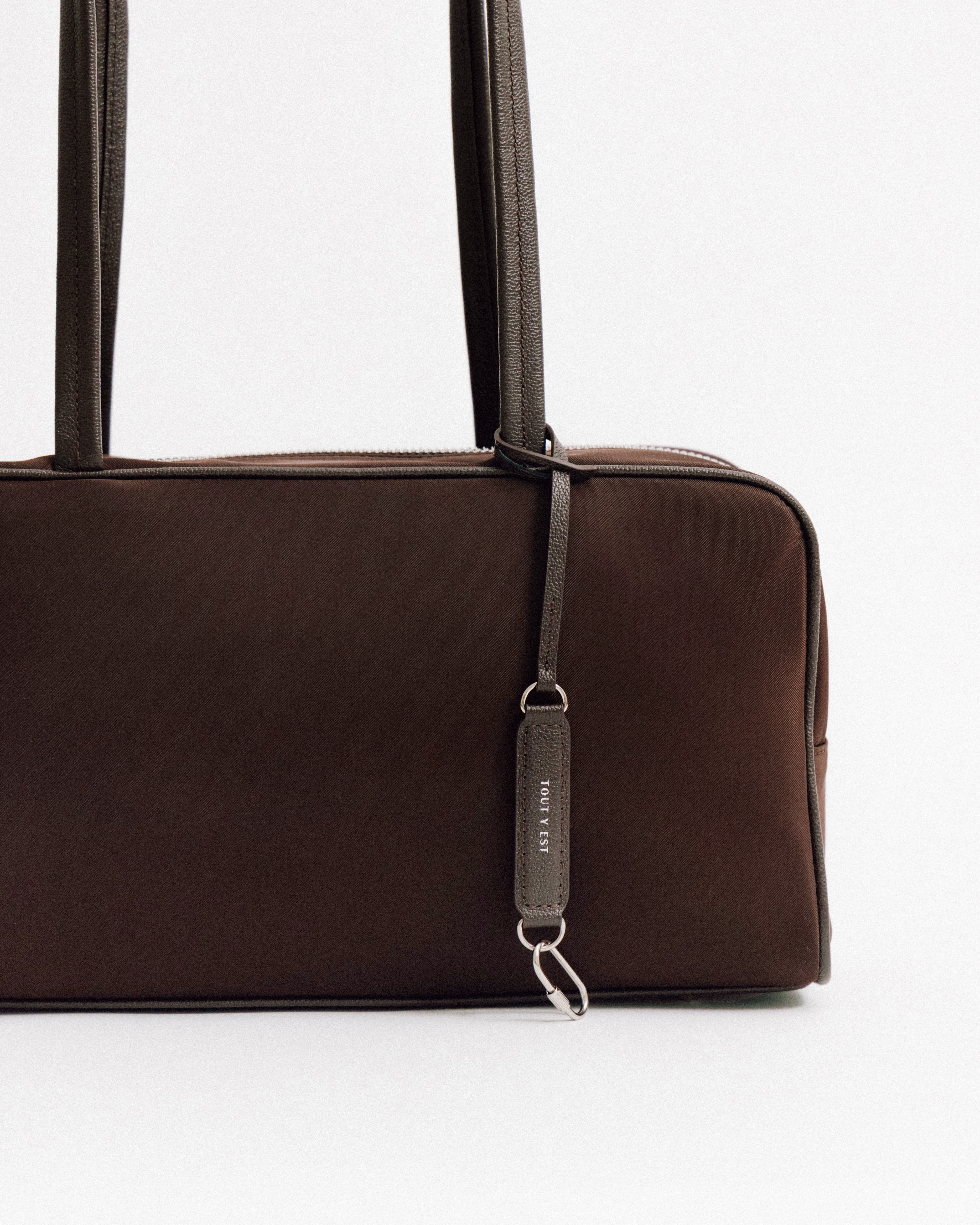 SAC LOQUET NYLON SMALL BROWN – TOUT Y EST JP