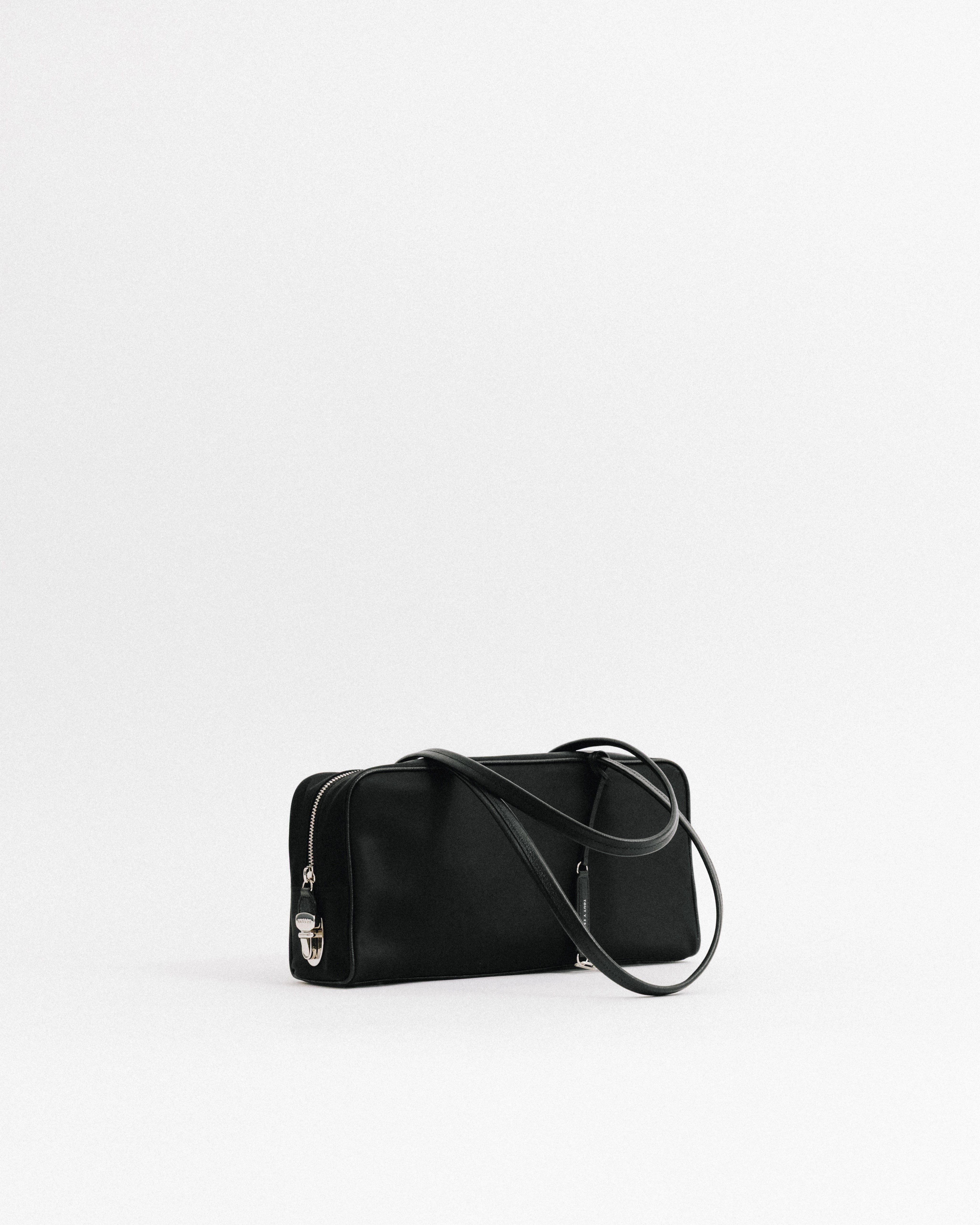 SAC LOQUET NYLON SMALL BLACK – TOUT Y EST JP