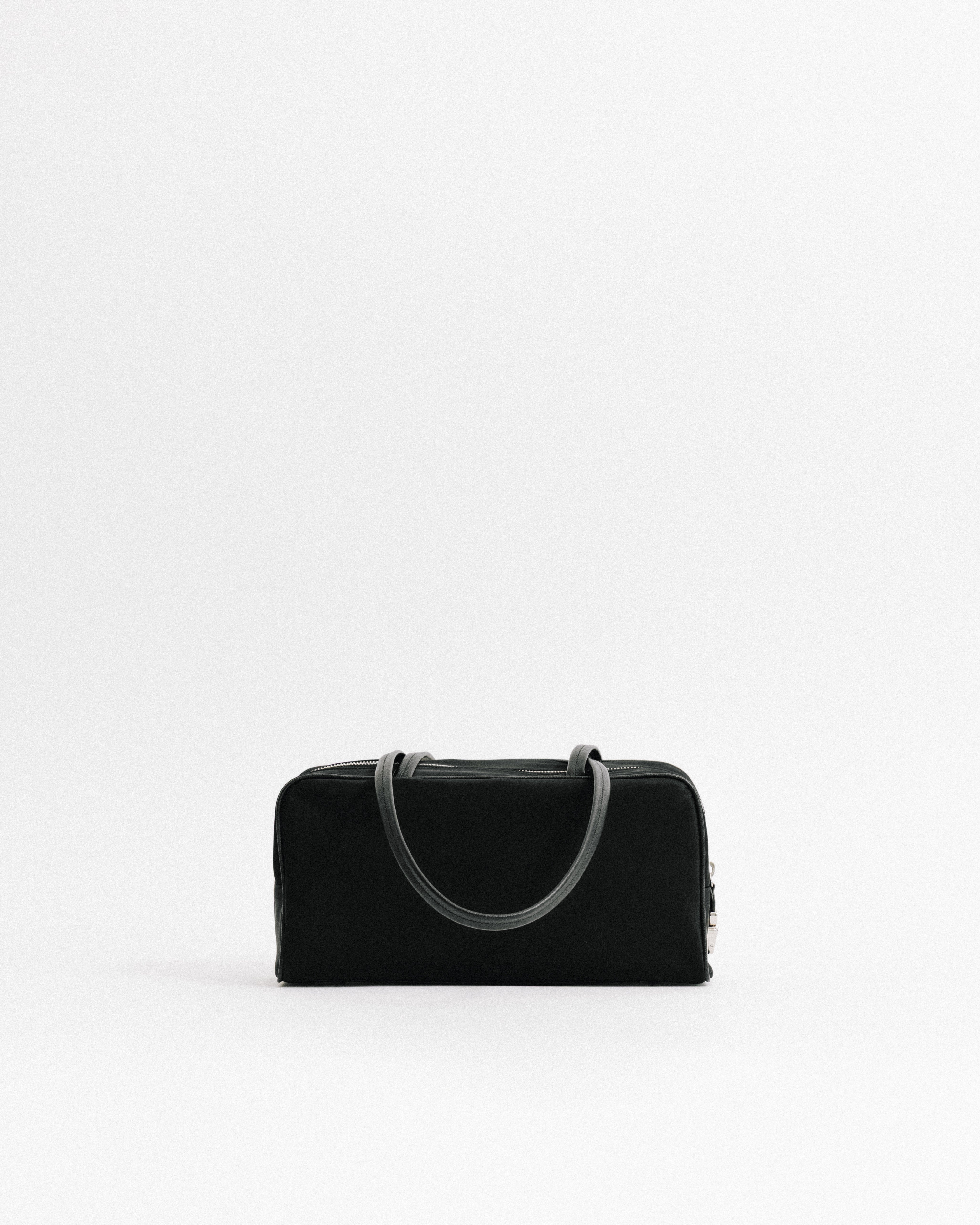 SAC LOQUET NYLON SMALL BLACK – TOUT Y EST JP