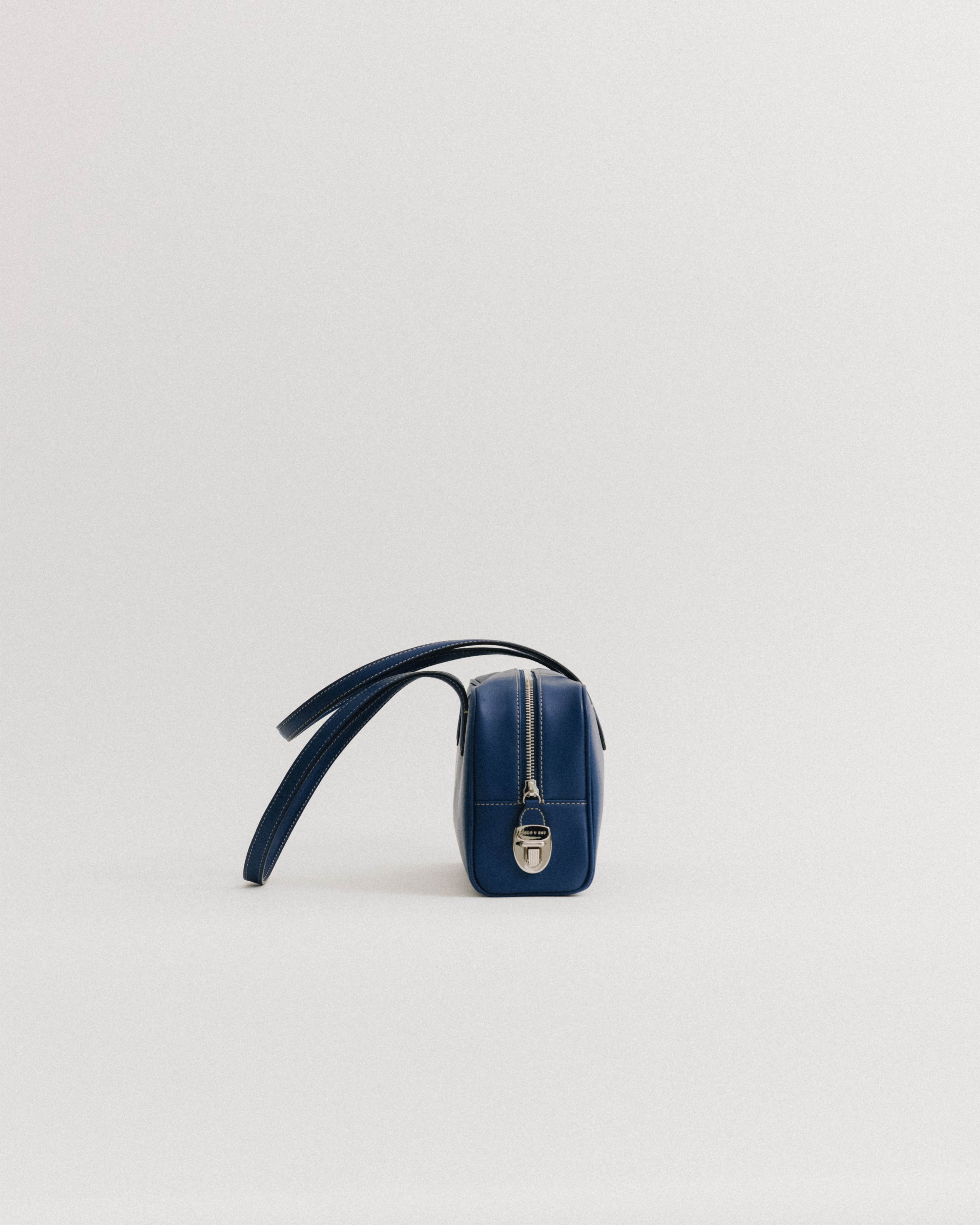 SAC LOQUET SMALL SOFT BLUE – TOUT Y EST JP