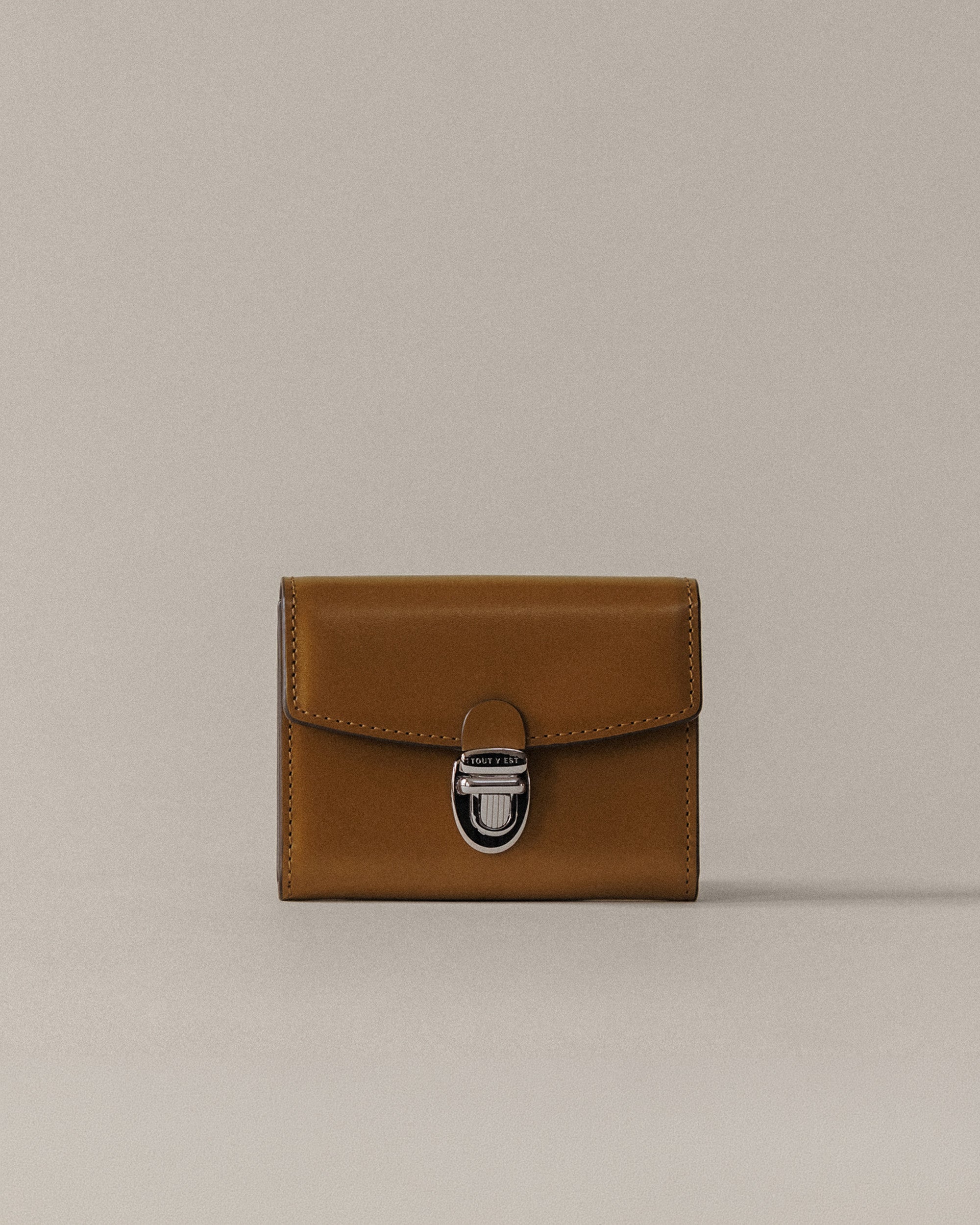 PORTE CARTES LOQUET CARAMEL – TOUT Y EST JP