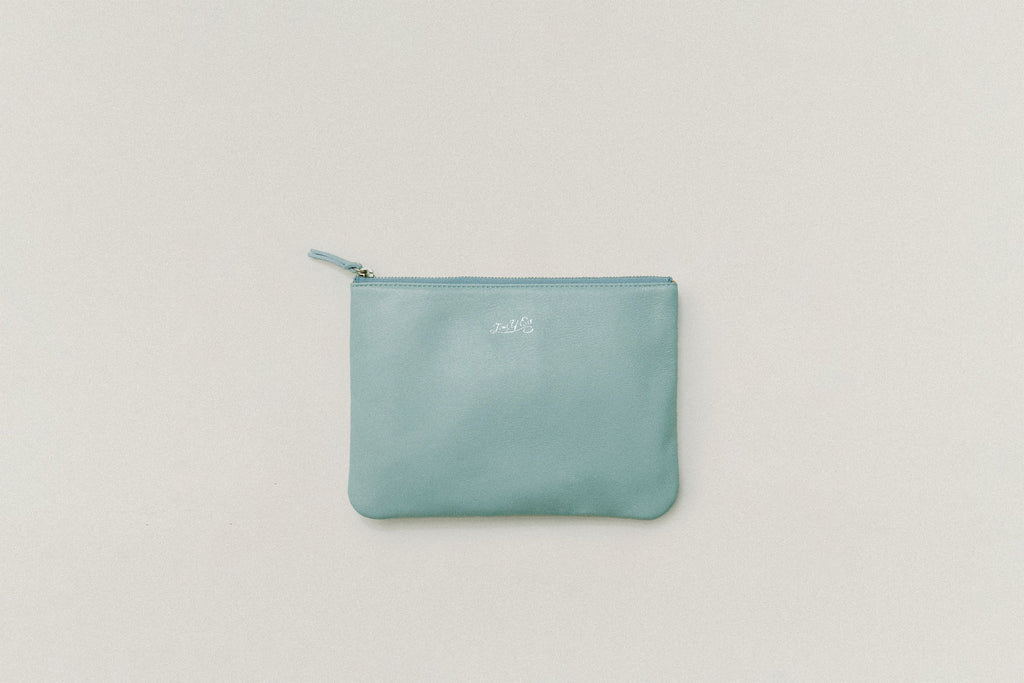 POCHETTE LISSE SKY BLUE