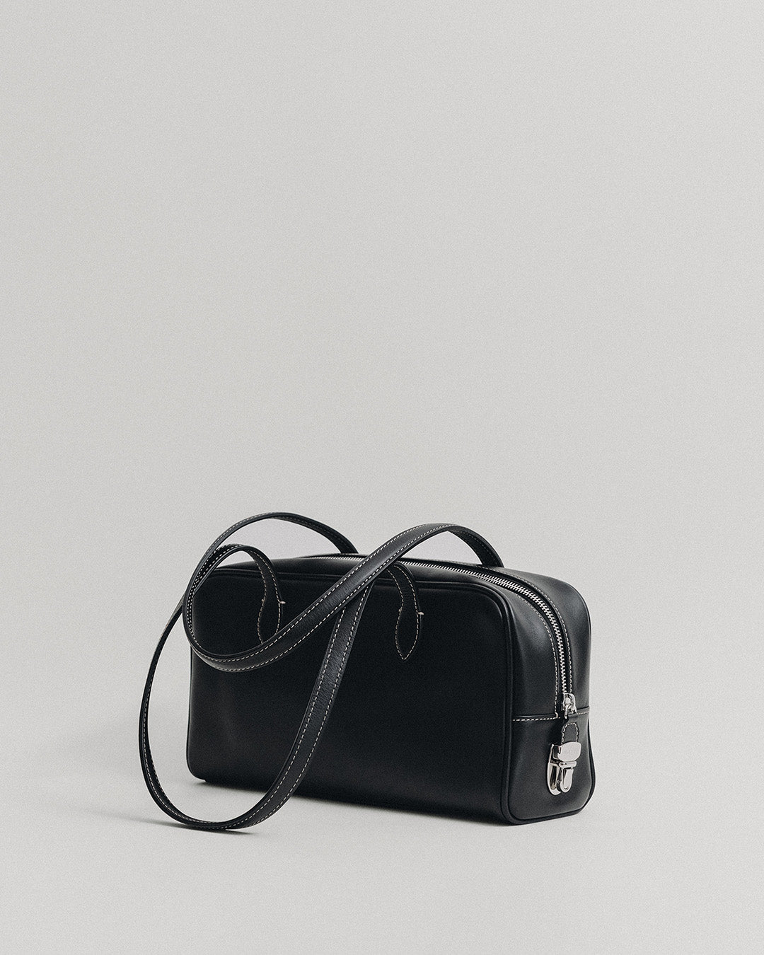 TOUT Y EST SAC LOQUET SMALL ロケスモールバッグ SAC LOQUET TOILE SMALL BLACK – TOUT Y EST JP