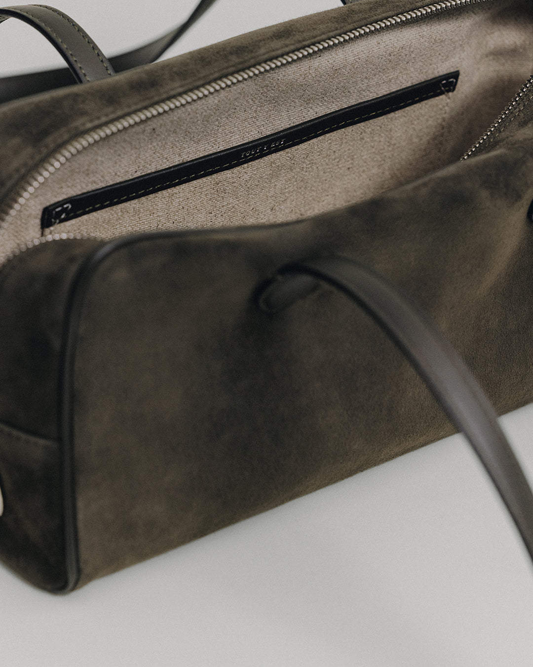 SAC LOQUET SMALL SUEDE KHAKI – TOUT Y EST JP