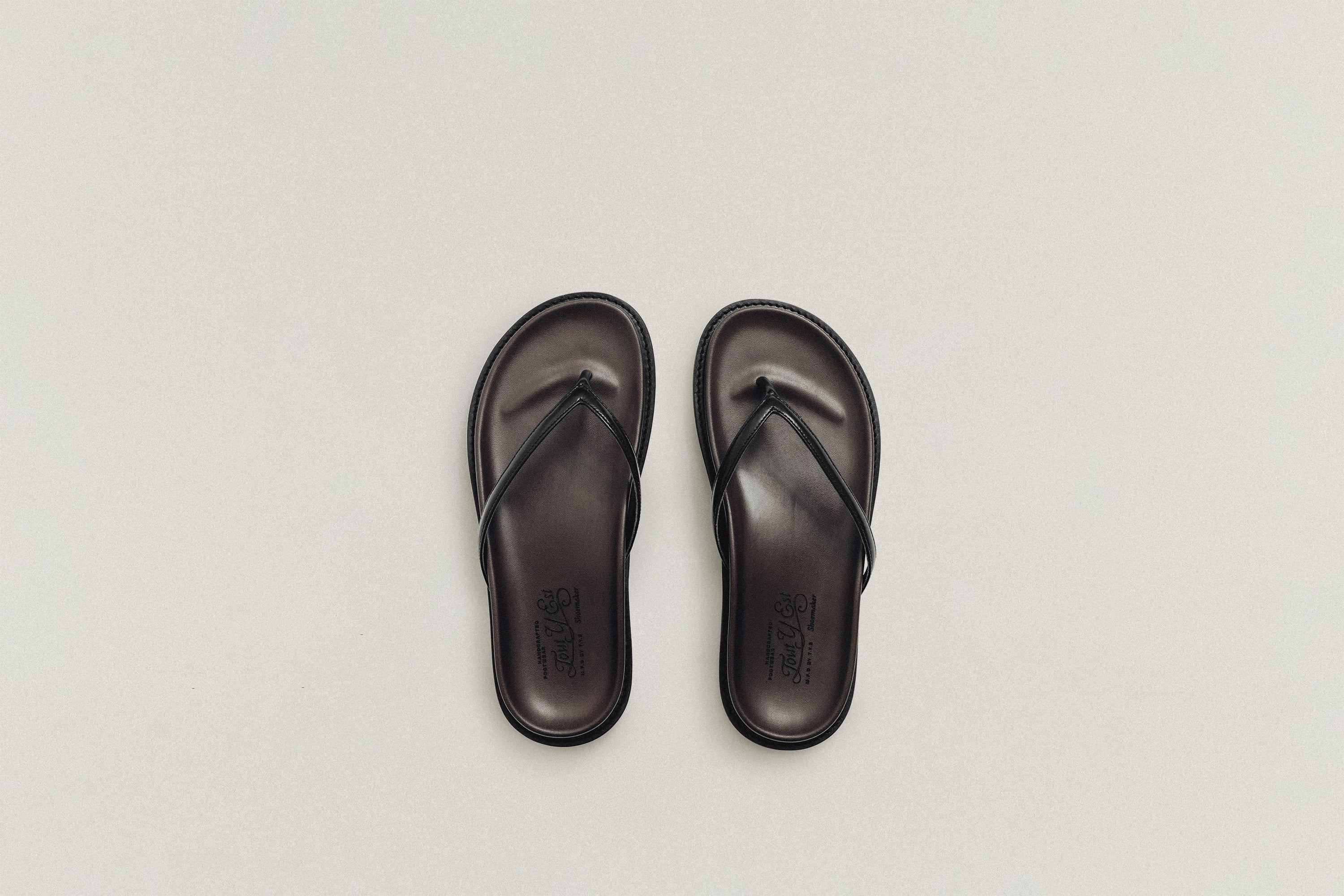 SHOES – TOUT Y EST JP