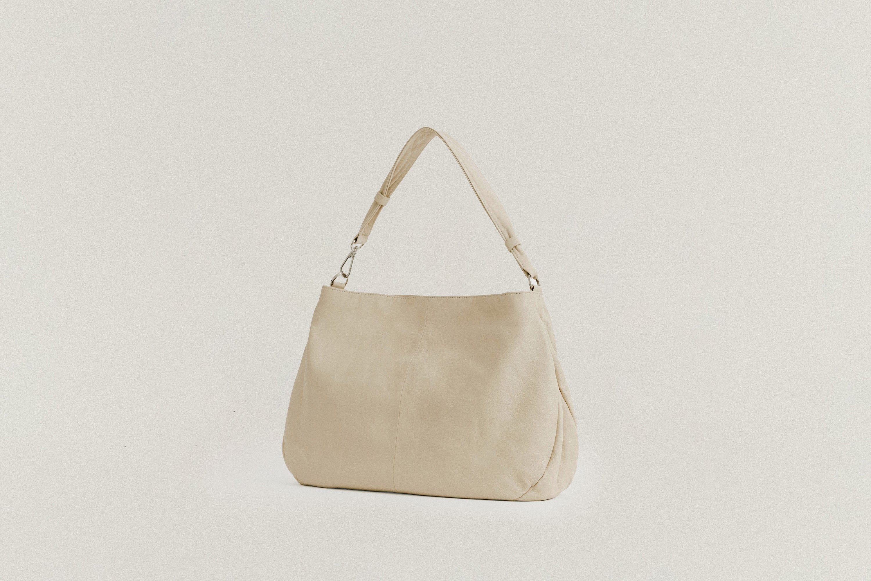 BAGS – TOUT Y EST JP