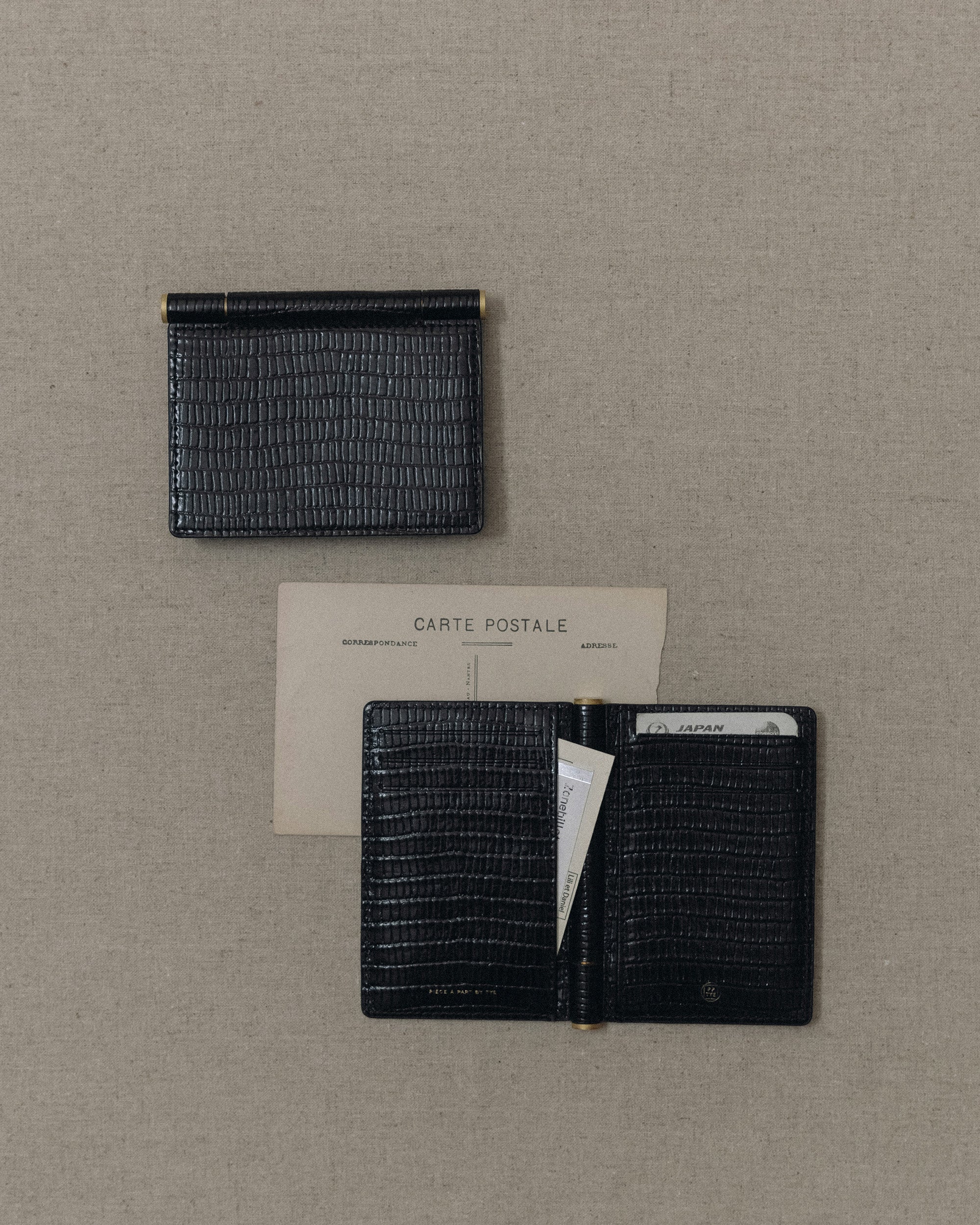 PORTE CARTES DE VISITE PAUMELLE LIZARD BLACK – TOUT Y EST JP