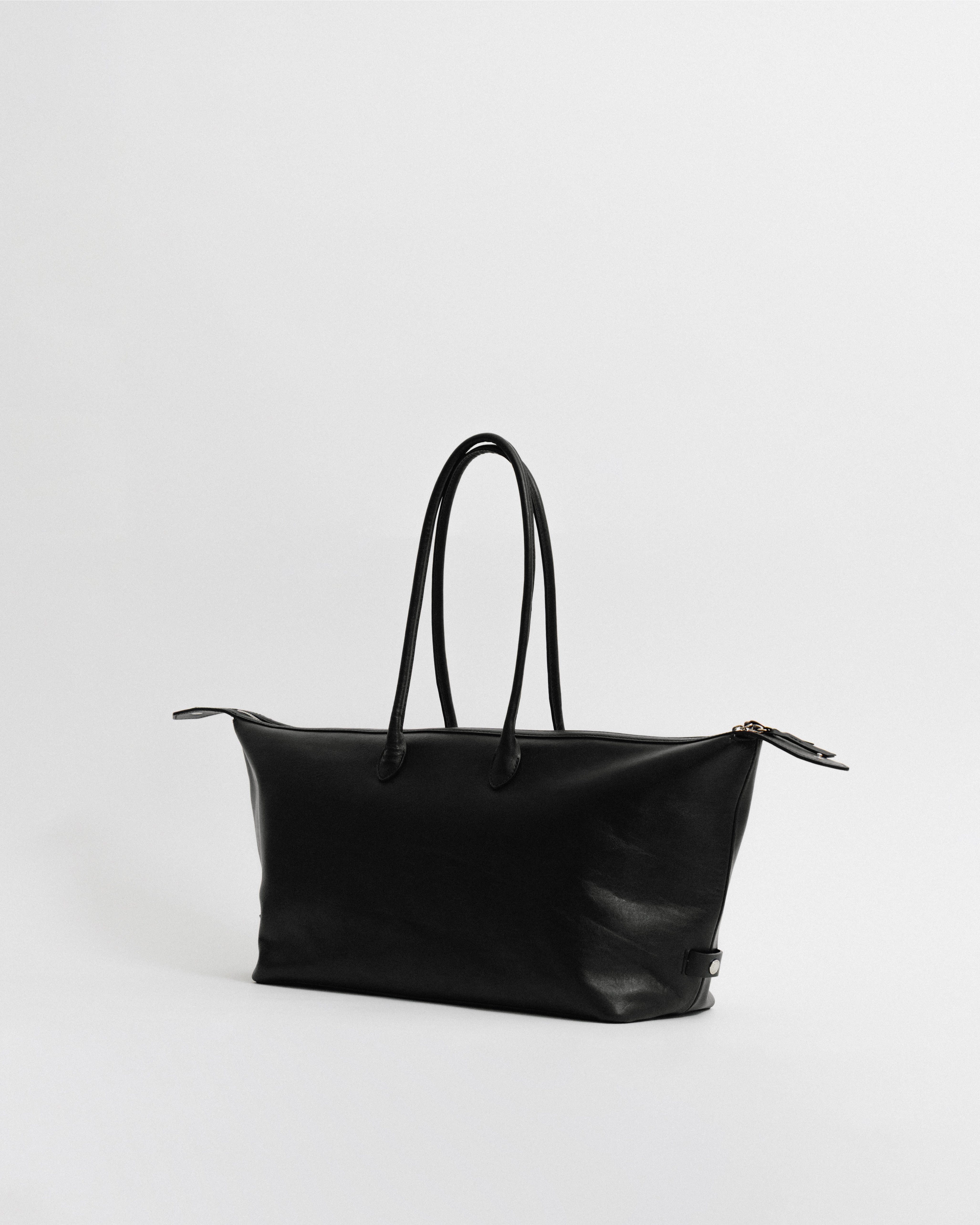 TOUT Y ESTトゥティエ SAC PATTE 黒パテバッグ　美品♪韓国 SAC PATTE BLACK – TOUT Y EST JP