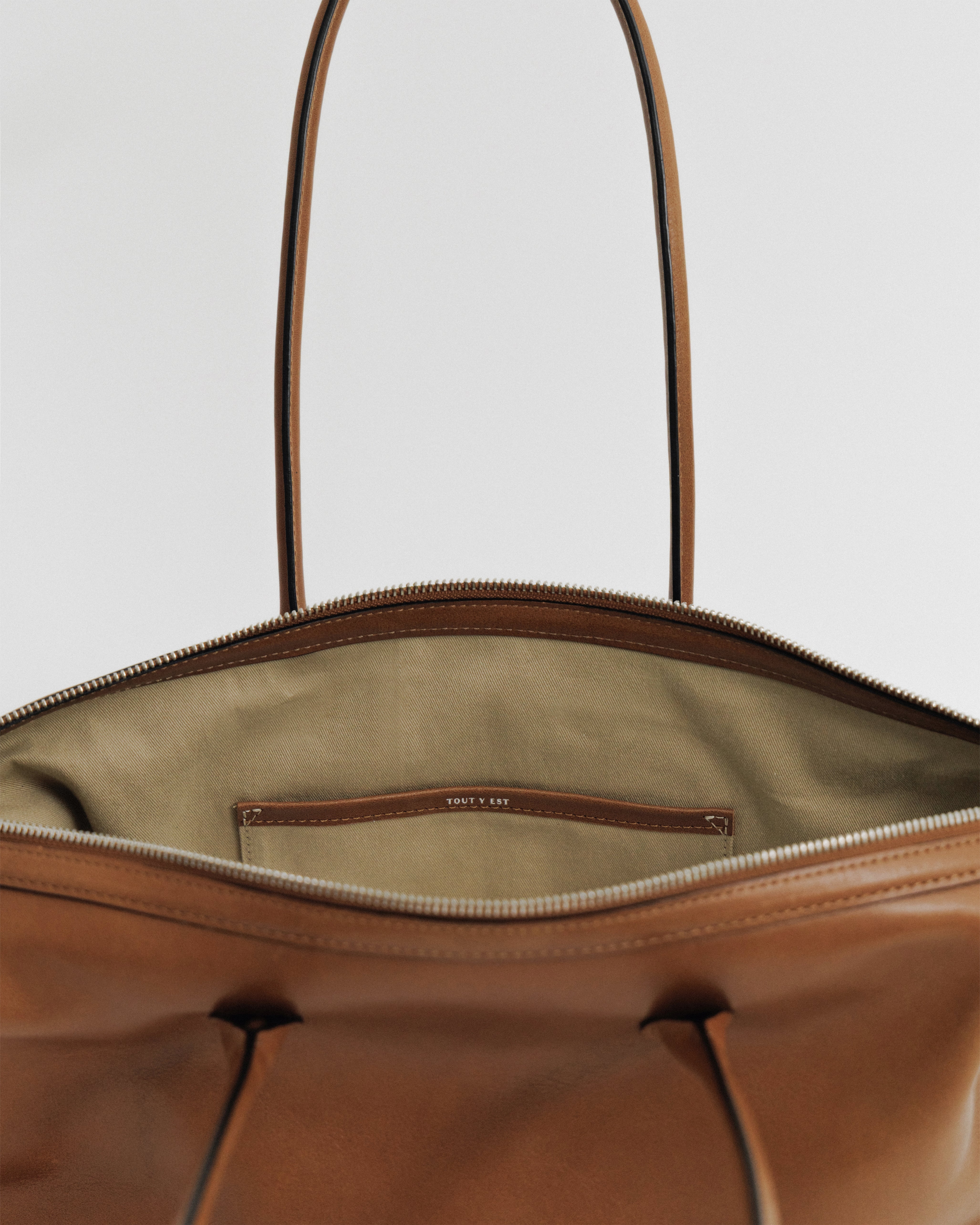 SAC PATTE SMALL CAMEL – TOUT Y EST JP