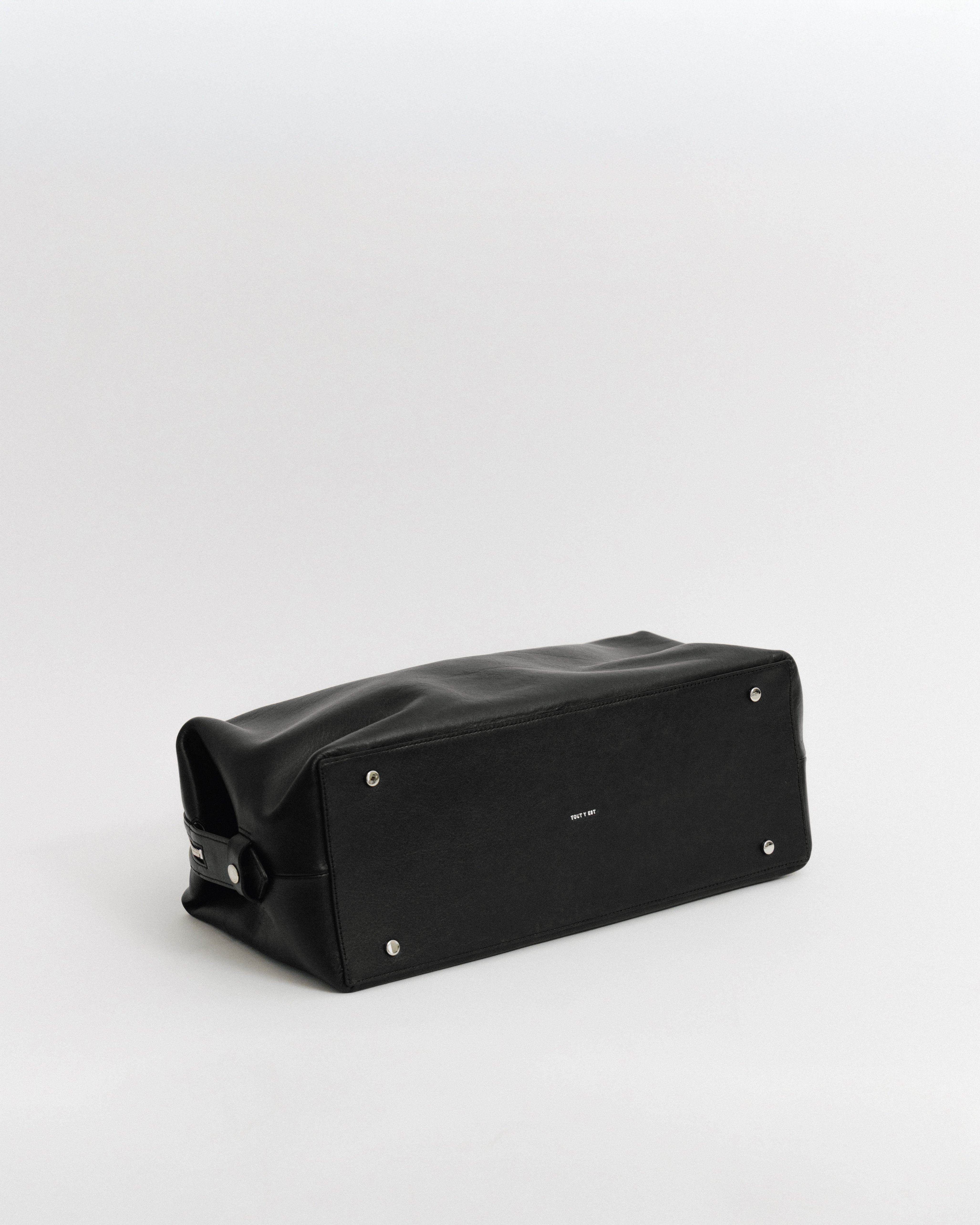 SAC PATTE BLACK – TOUT Y EST JP