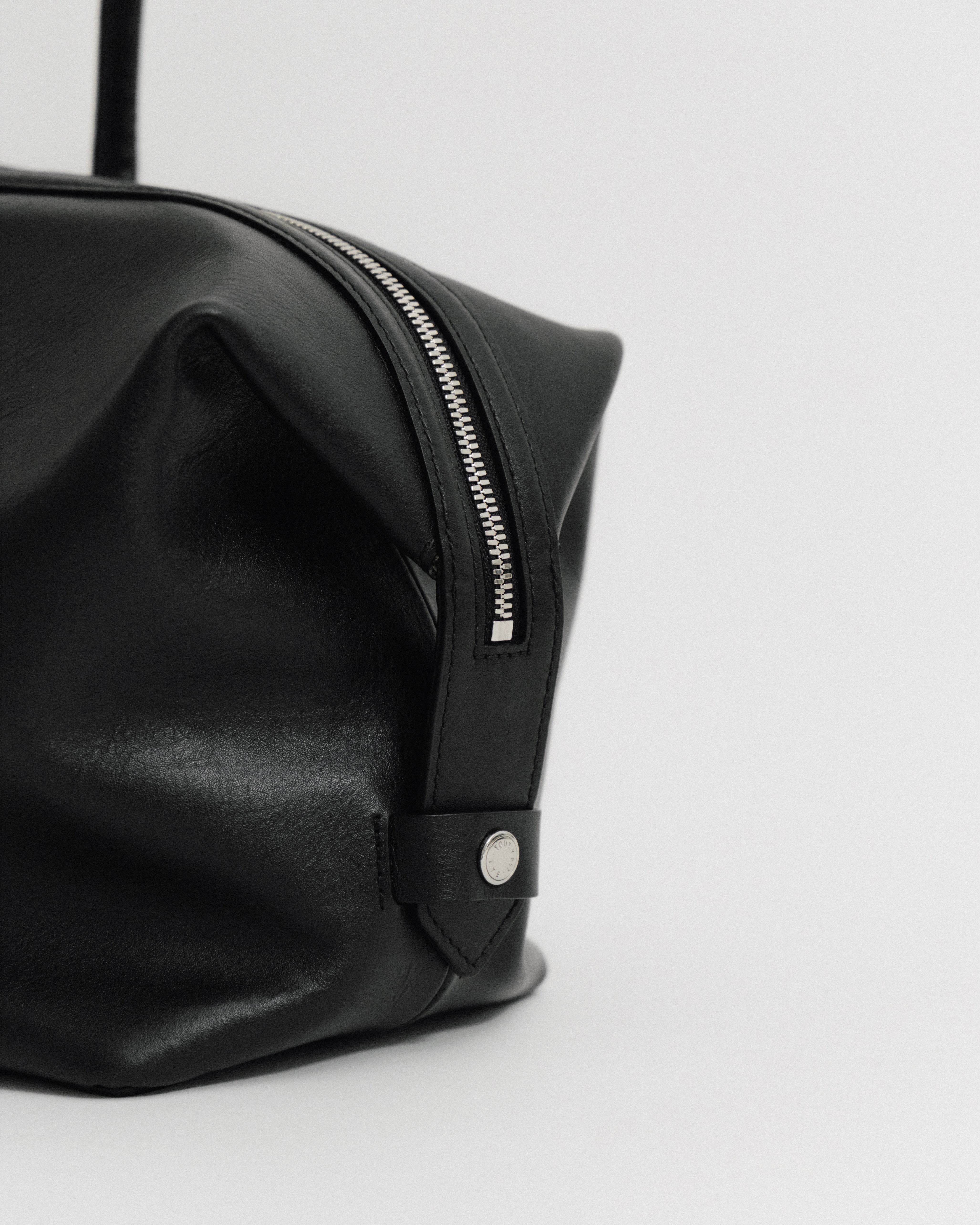 SAC PATTE BLACK – TOUT Y EST JP