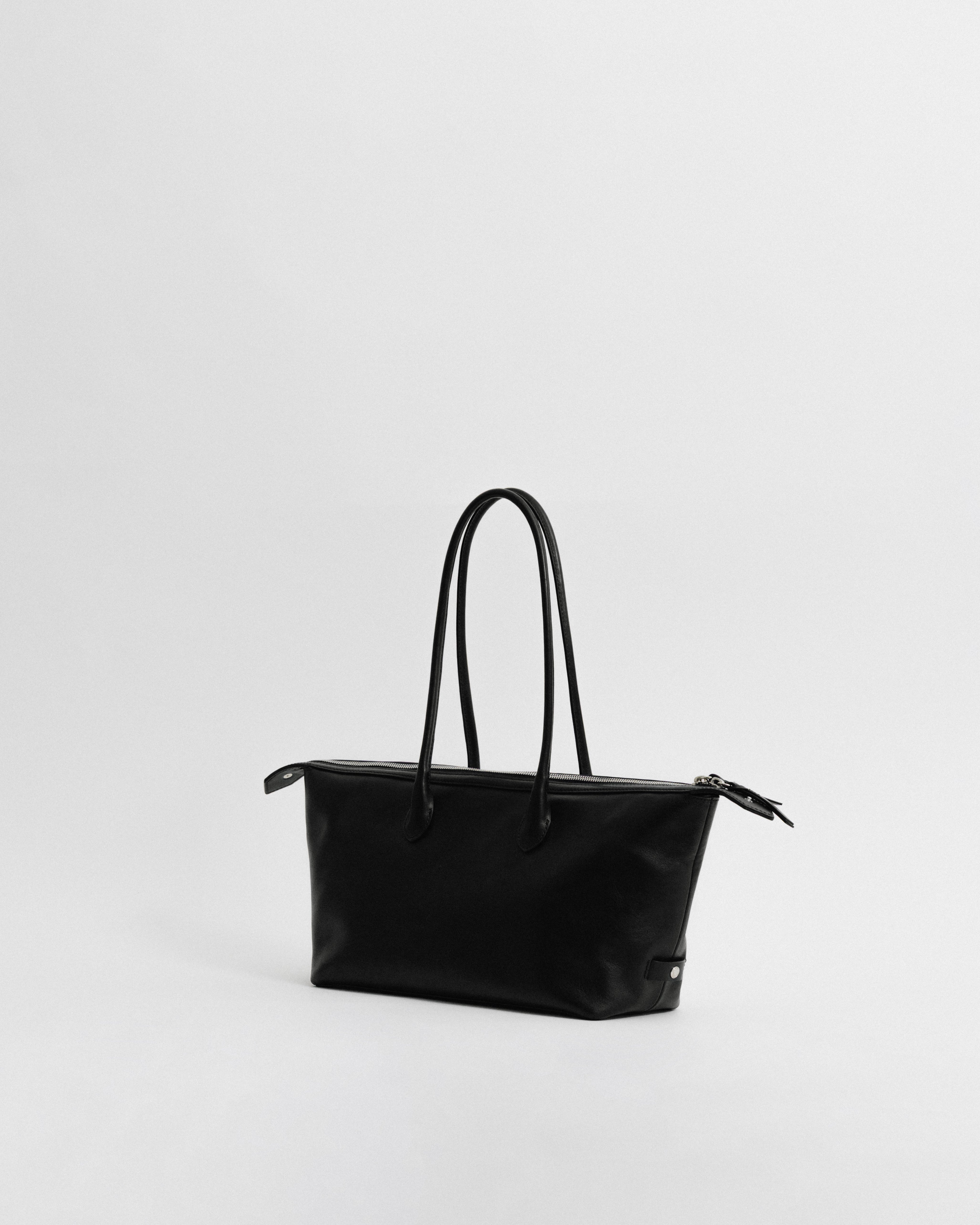 TOUT Y ESTトゥティエ SAC PATTE 黒パテバッグ　美品♪韓国 SAC PATTE SMALL BLACK – TOUT Y EST JP