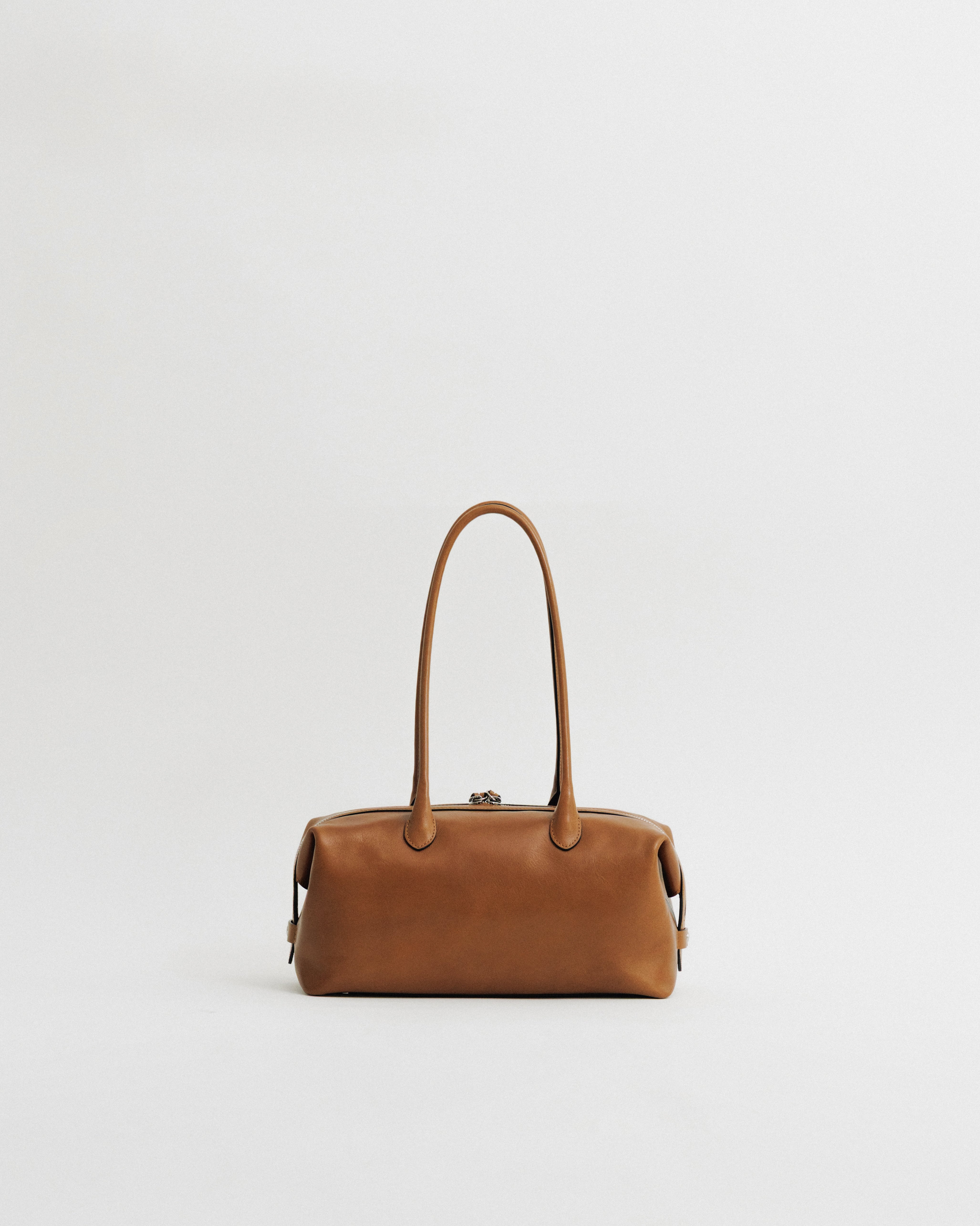 【新品 完売品】トゥティエ SAC PATTE SMALL パテスモールバッグ SAC PATTE SMALL CAMEL – TOUT Y EST JP