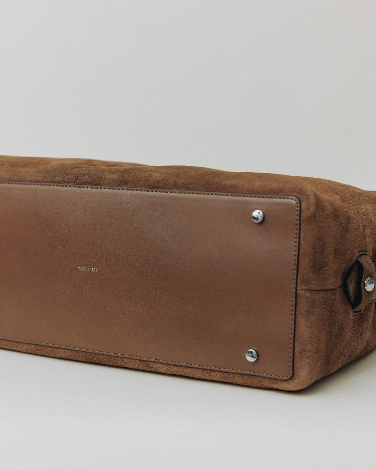 SAC PATTE SUEDE CAMEL