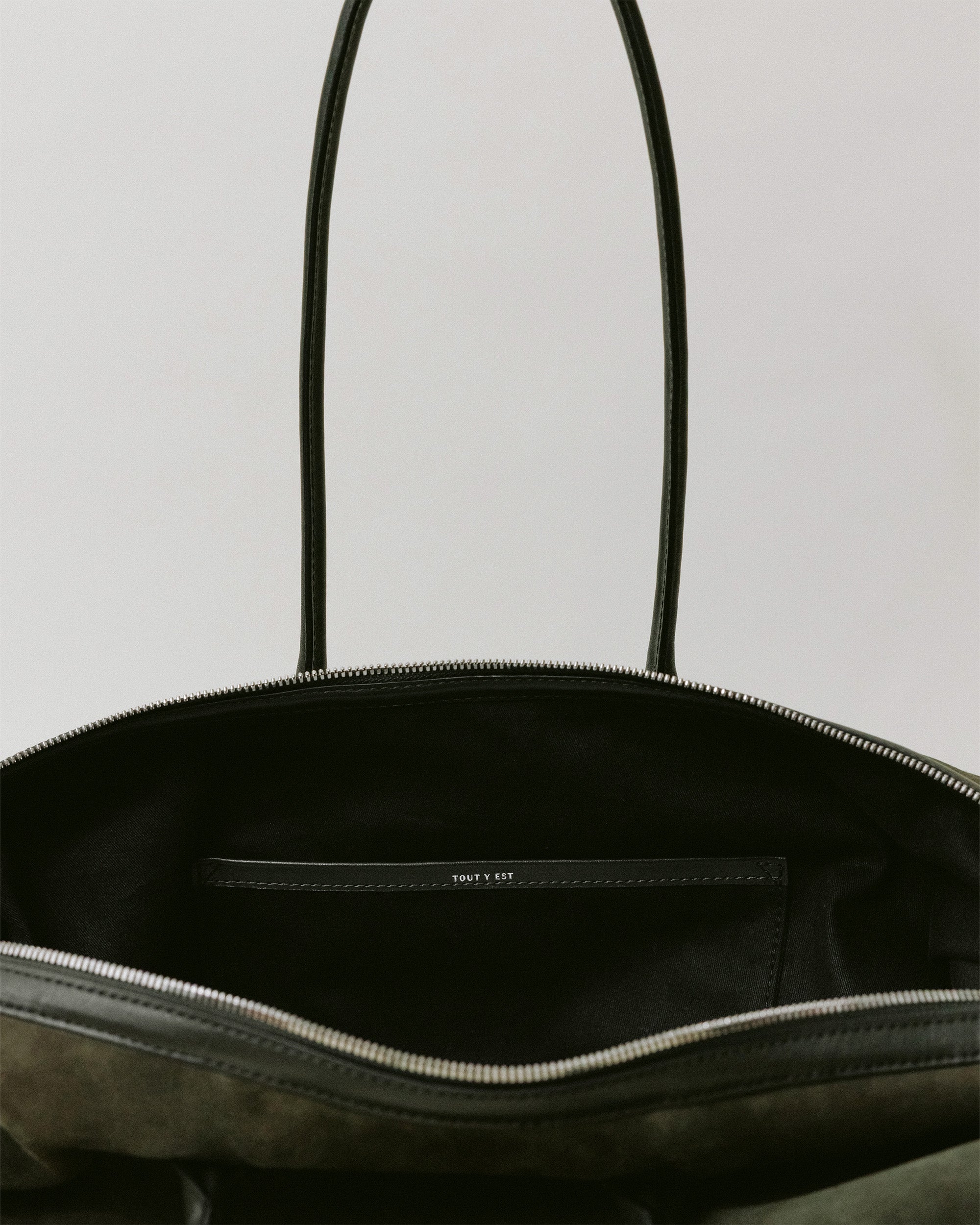 SAC PATTE SUEDE KHAKI – TOUT Y EST JP
