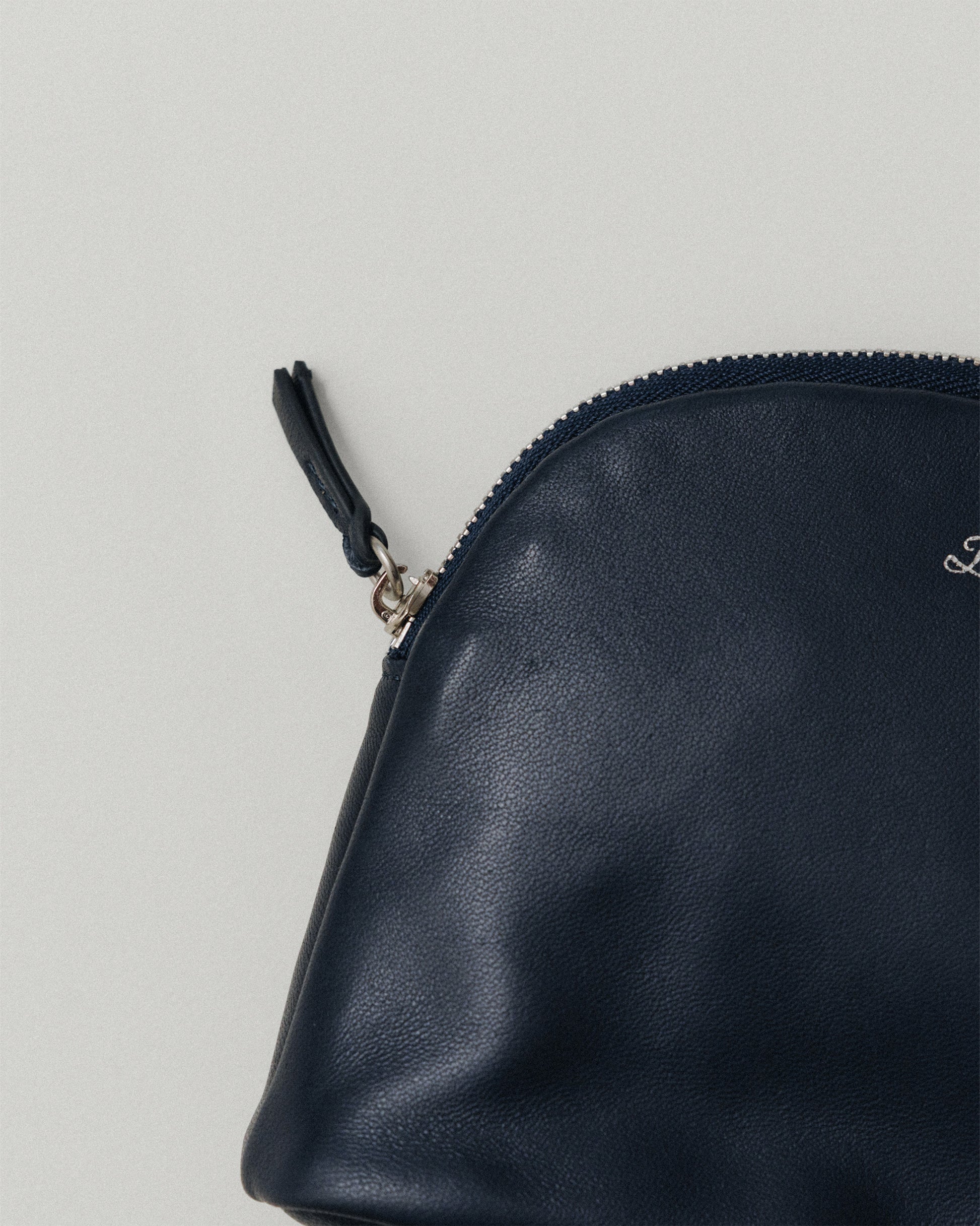 [日本限定] POCHETTE SABOT NAVY