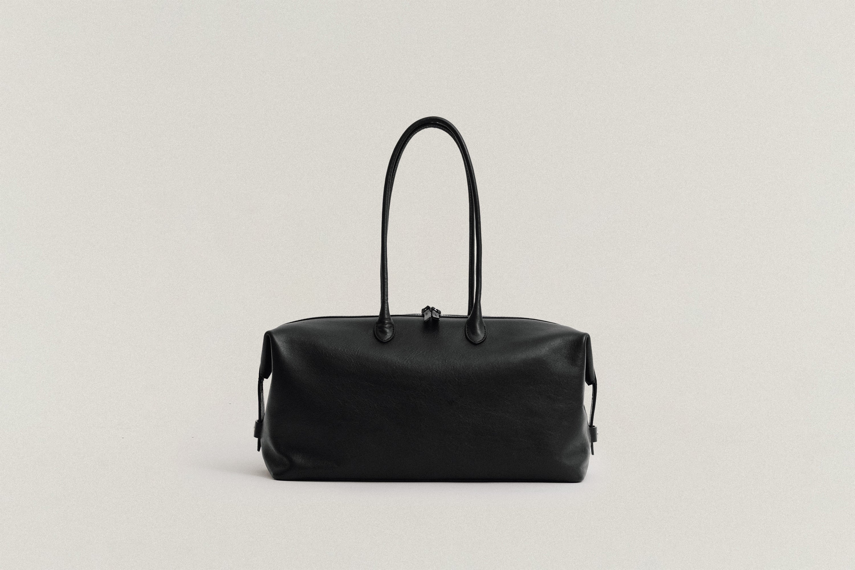 TOUT Y ESTトゥティエ SAC PATTE 黒パテバッグ　美品♪韓国 SAC PATTE BLACK – TOUT Y EST JP