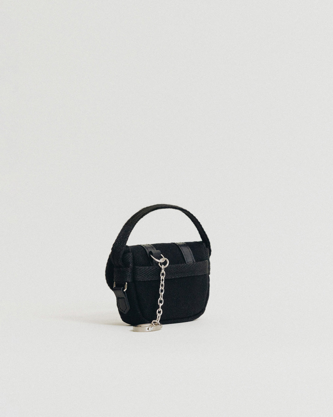 PORTE CLÉS BOUT BLACK – TOUT Y EST JP