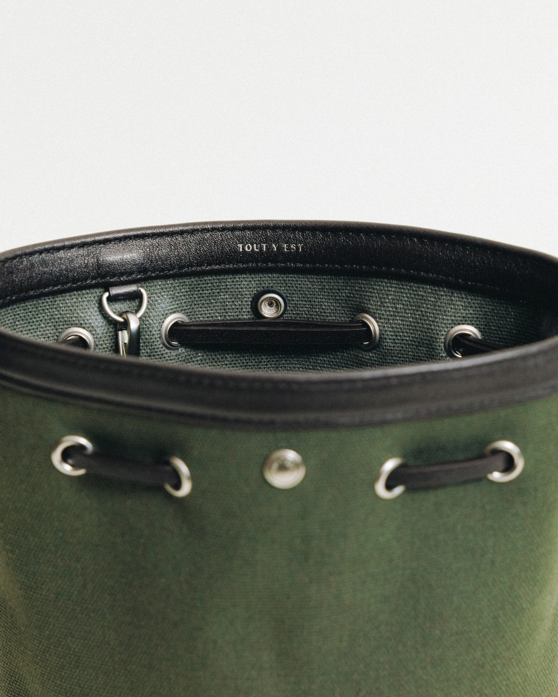 SAC COQUILLE BUCKET MINI KHAKI