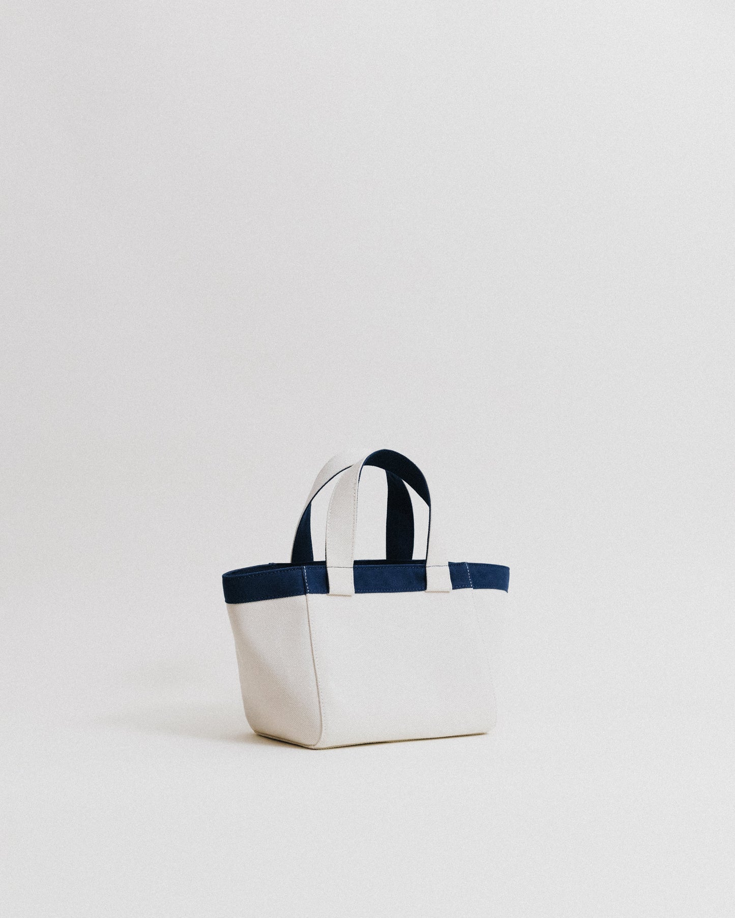 CABINET&CO. TOTE SMALL NAVY