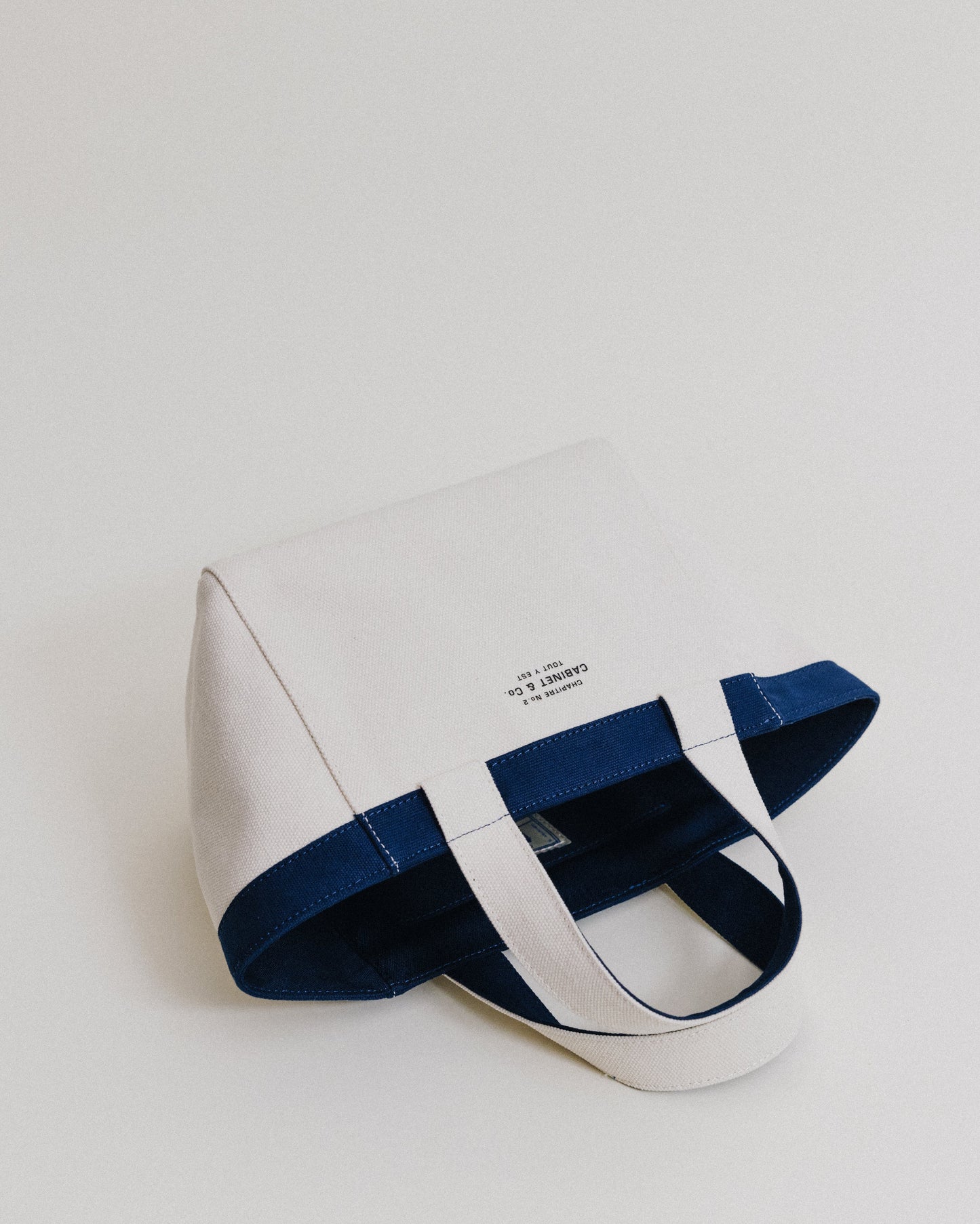 CABINET&CO. TOTE SMALL NAVY