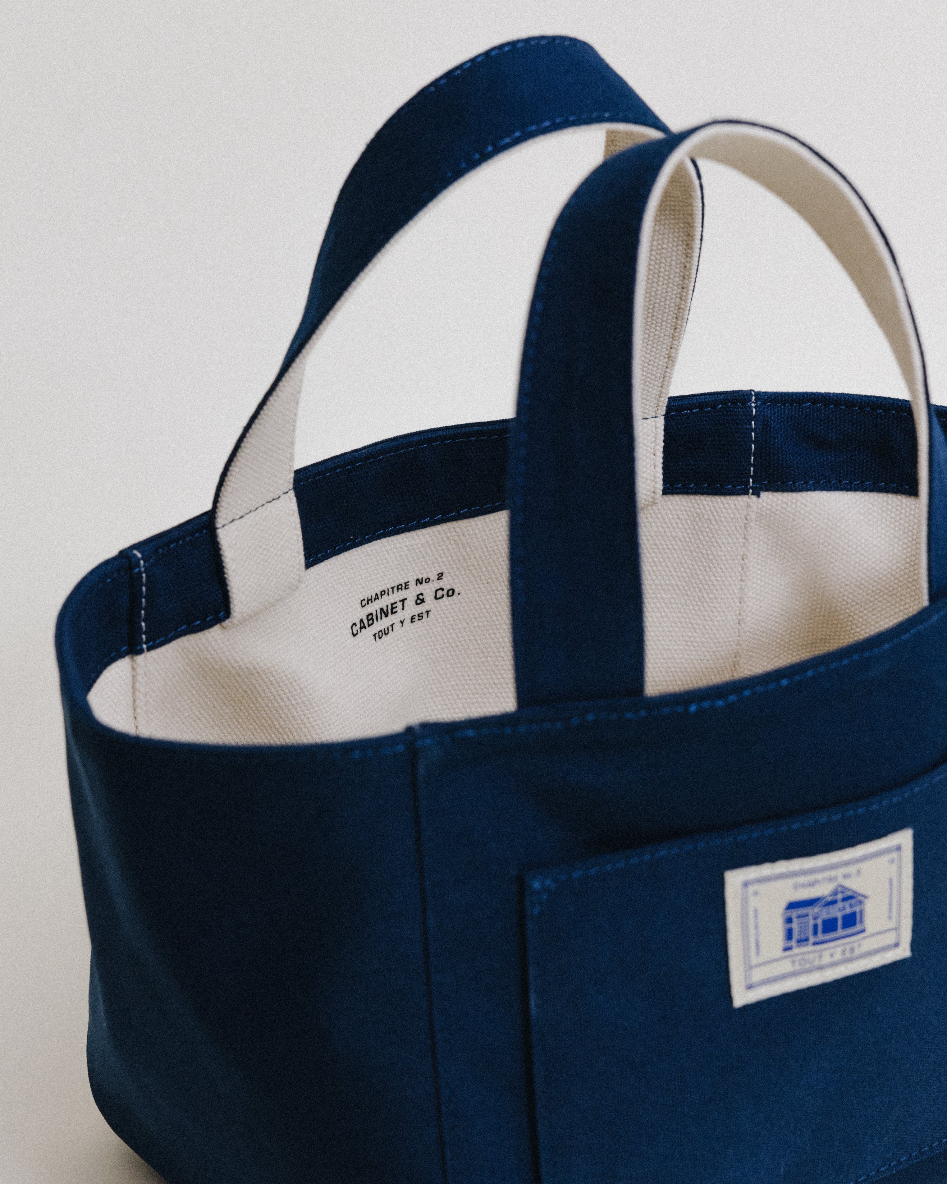 CABINET&CO. TOTE SMALL NAVY – TOUT Y EST JP