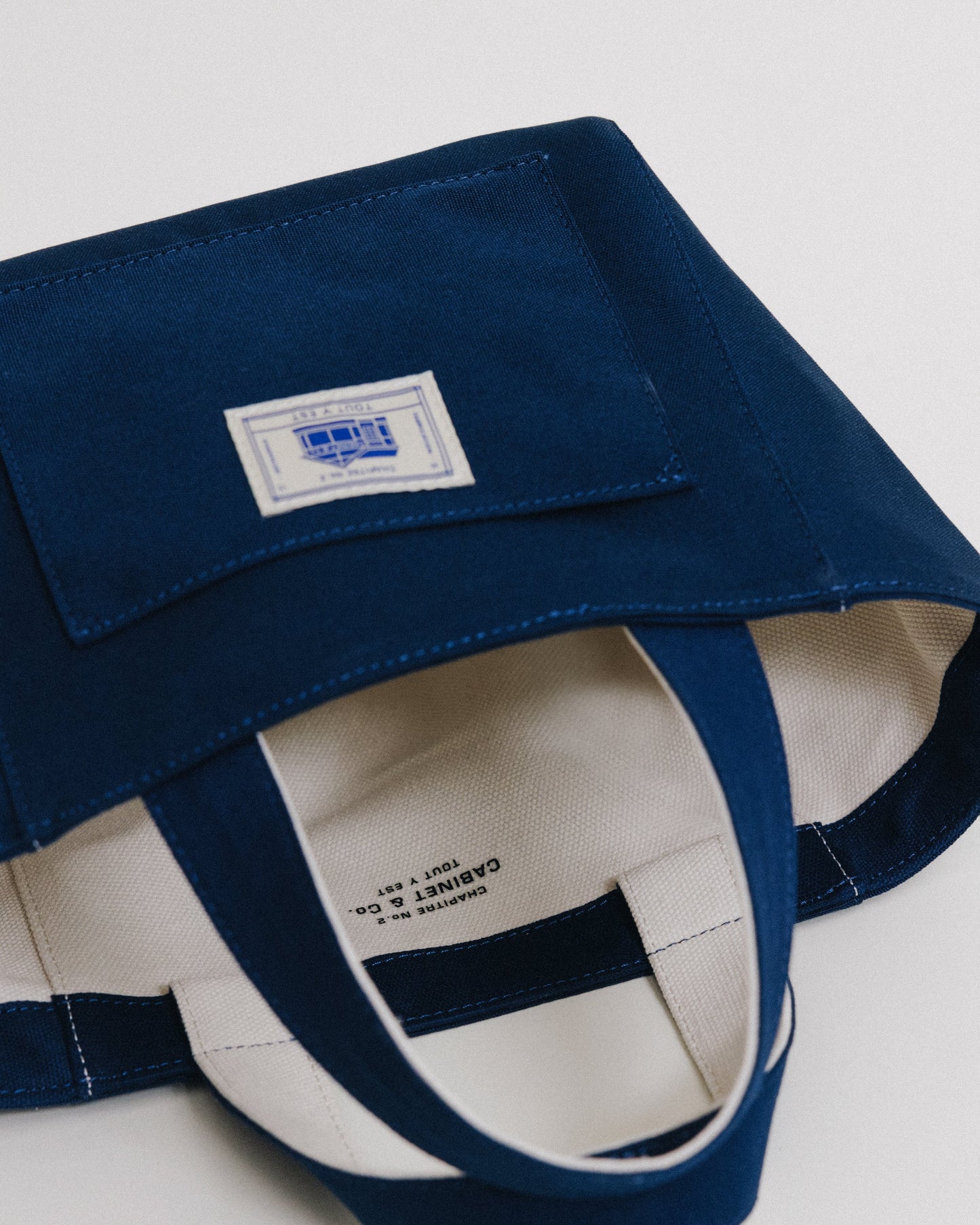 CABINET&CO. TOTE SMALL NAVY