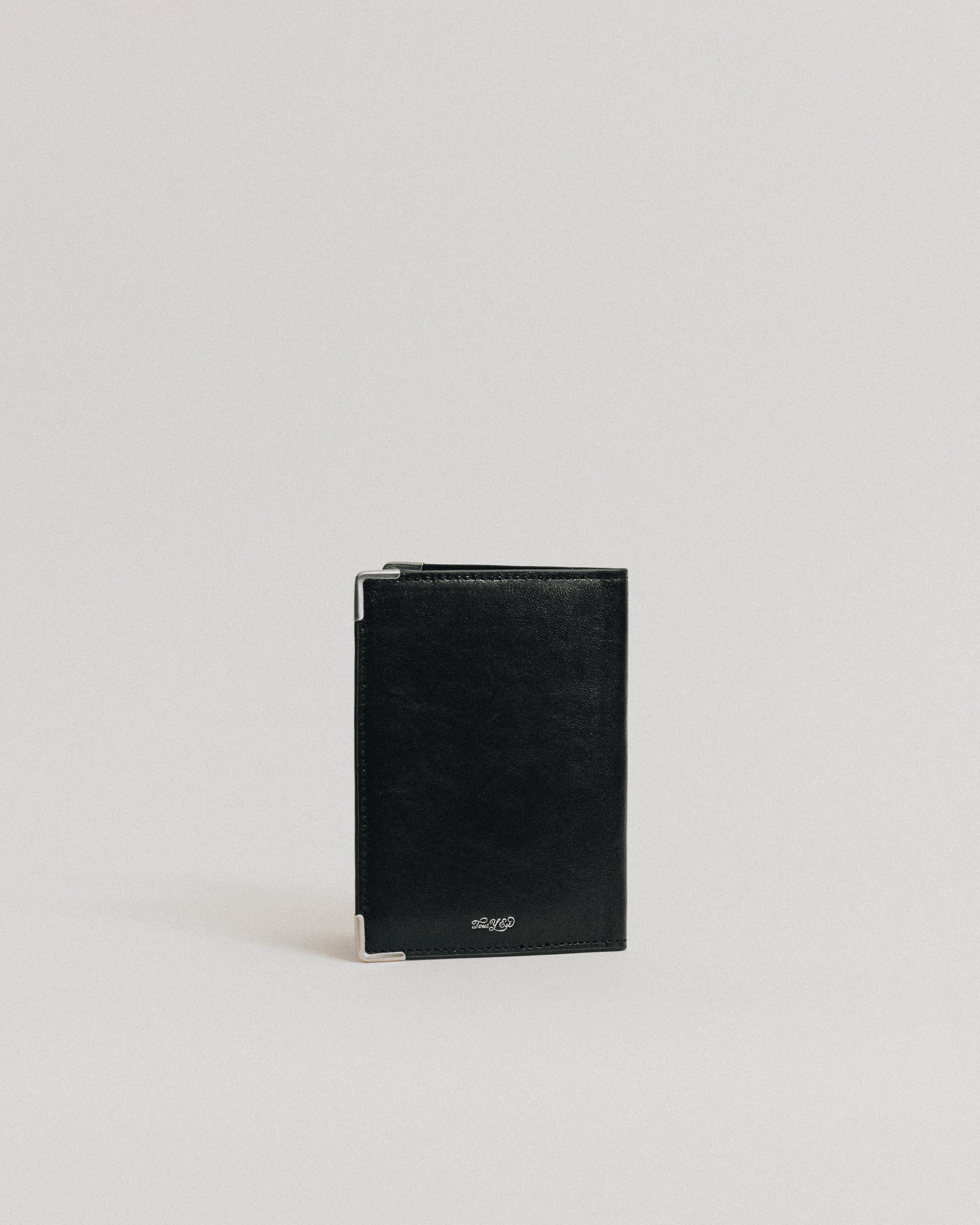 VOYAGE COUVERTURE BLACK – TOUT Y EST JP