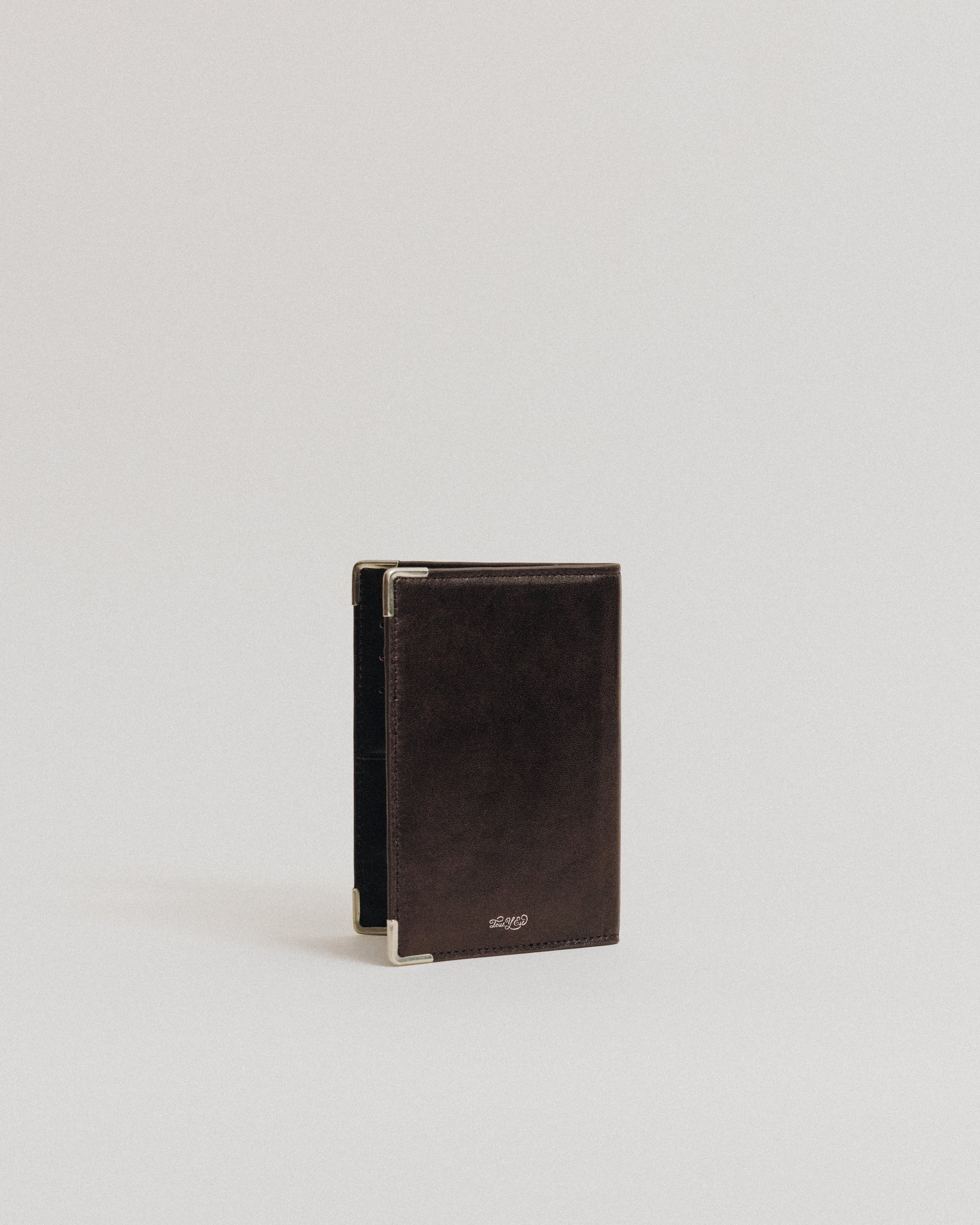 VOYAGE COUVERTURE BROWN – TOUT Y EST JP