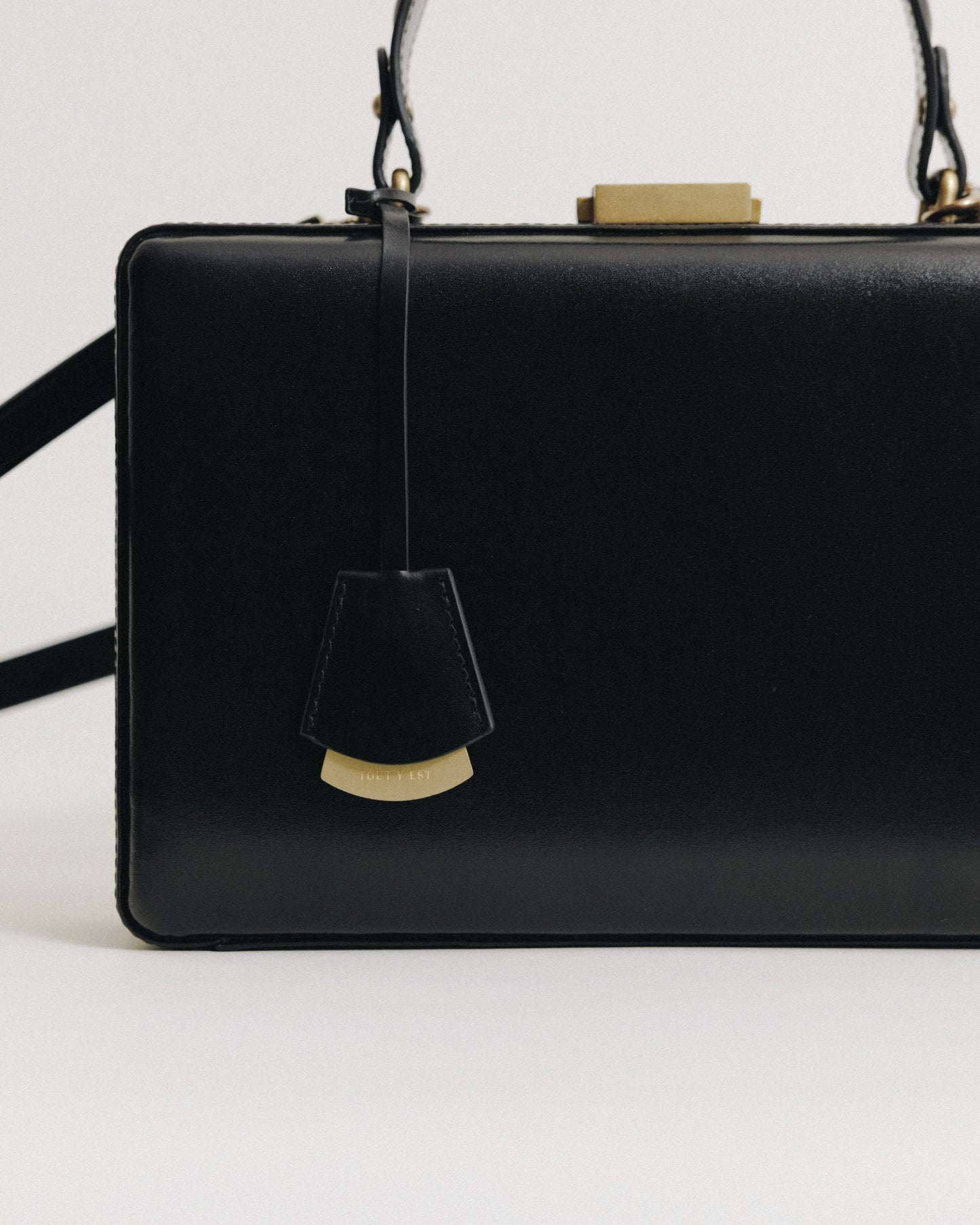 [日本数量限定] SAC CAISSE BLACK