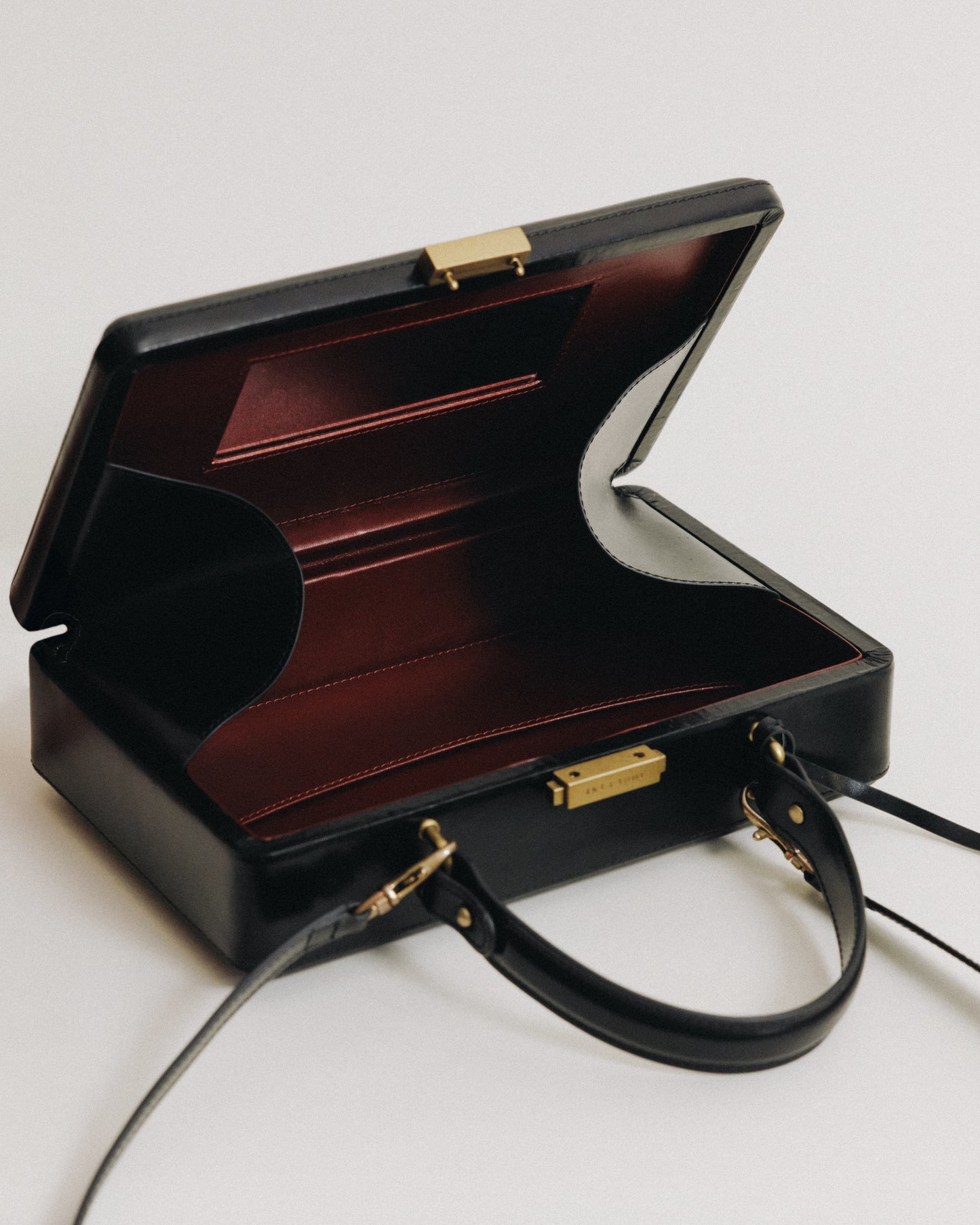 [日本数量限定] SAC CAISSE BLACK