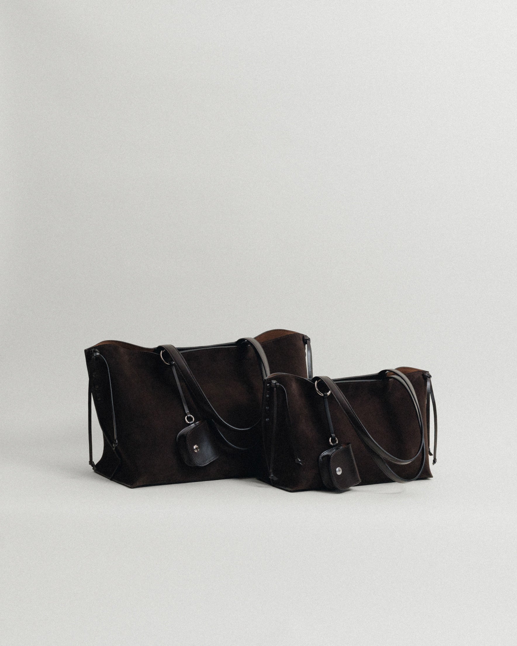 TOUT Y EST SAC TRESSÉ SMALL スエードブラウン SAC TRESSÉ SMALL SUEDE BROWN – TOUT Y EST JP