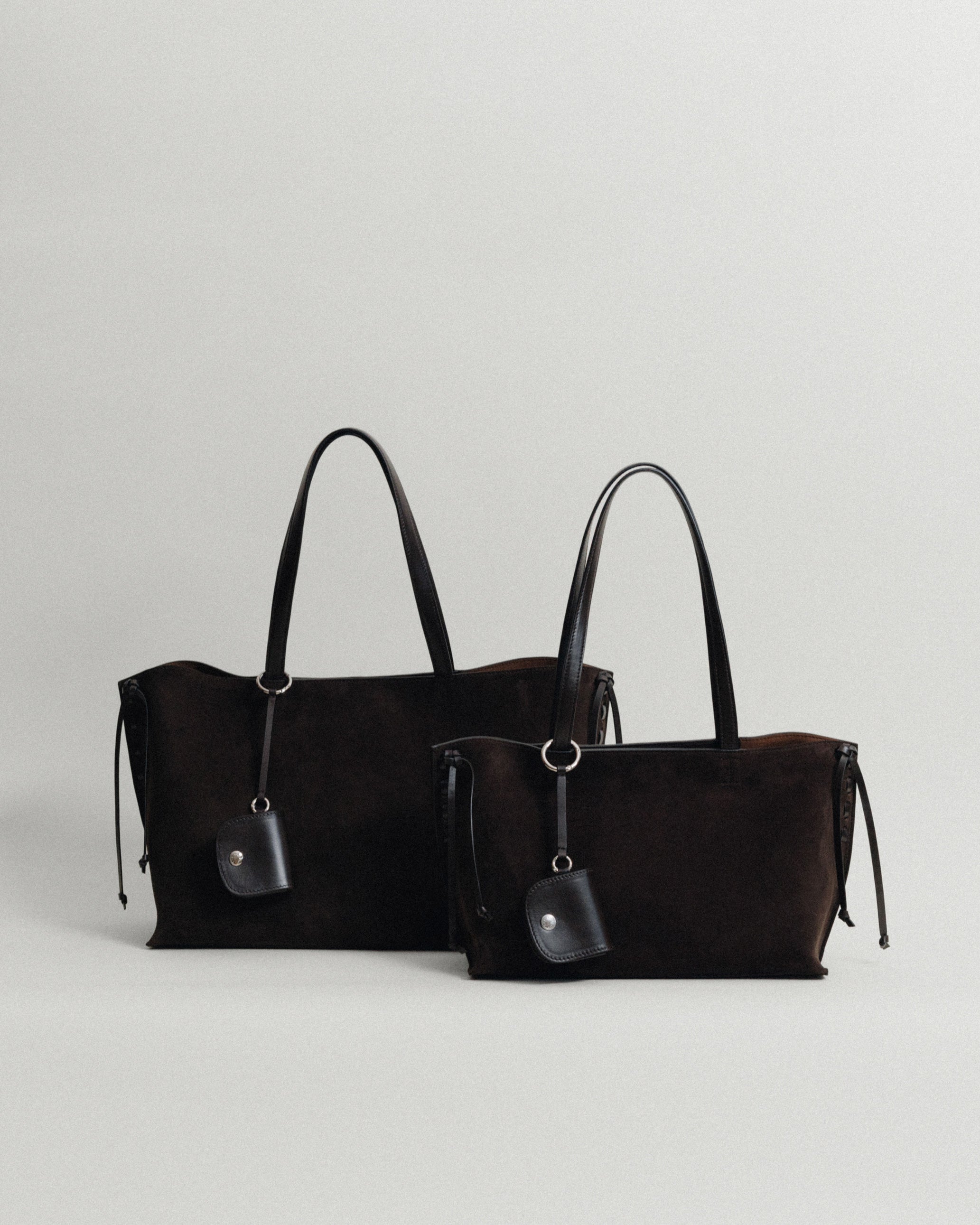 TOUT Y EST SAC TRESSÉ SMALL スエードブラウン SAC TRESSÉ SMALL SUEDE BROWN – TOUT Y EST JP