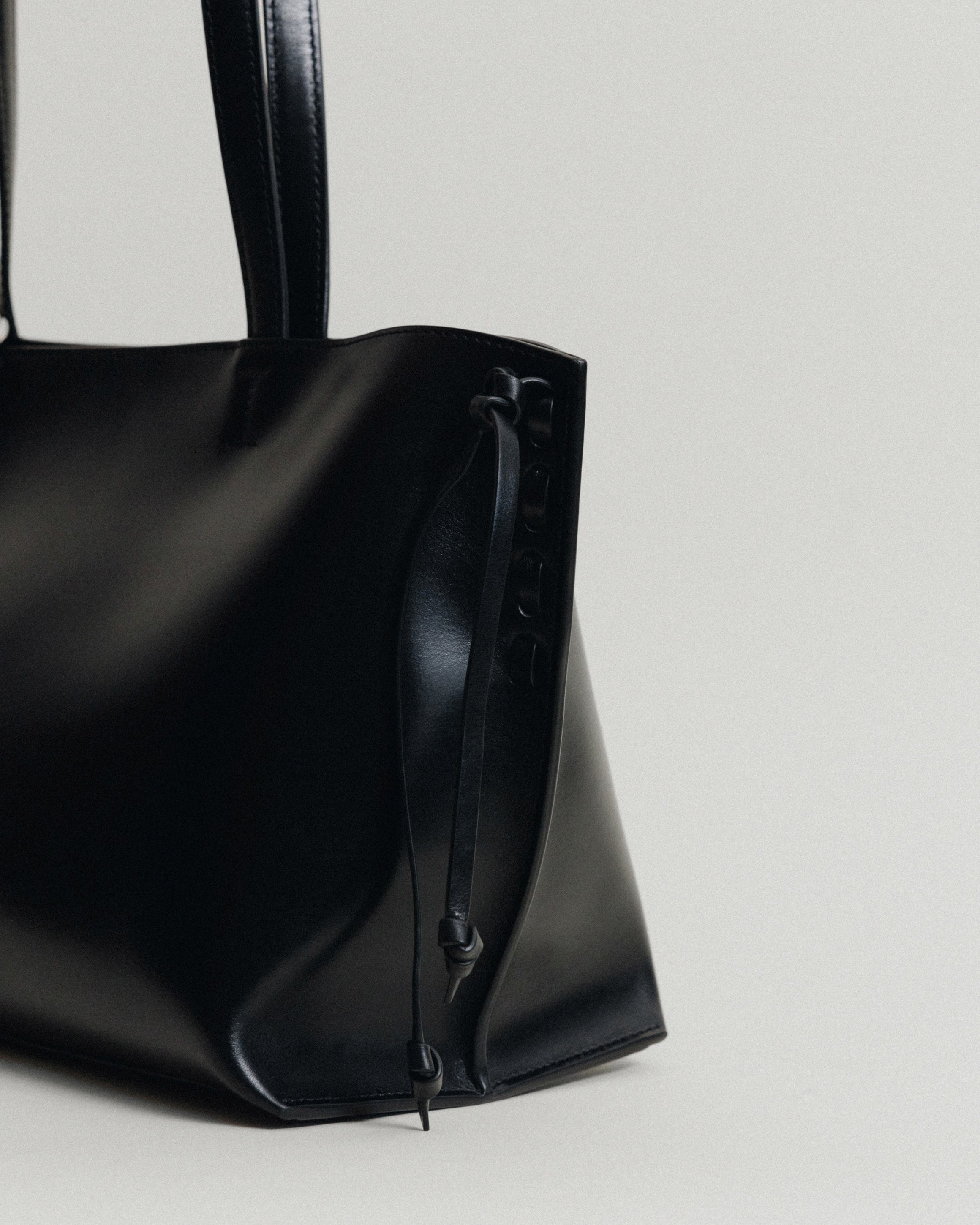 SAC TRESSÉ SMALL BLACK – TOUT Y EST JP