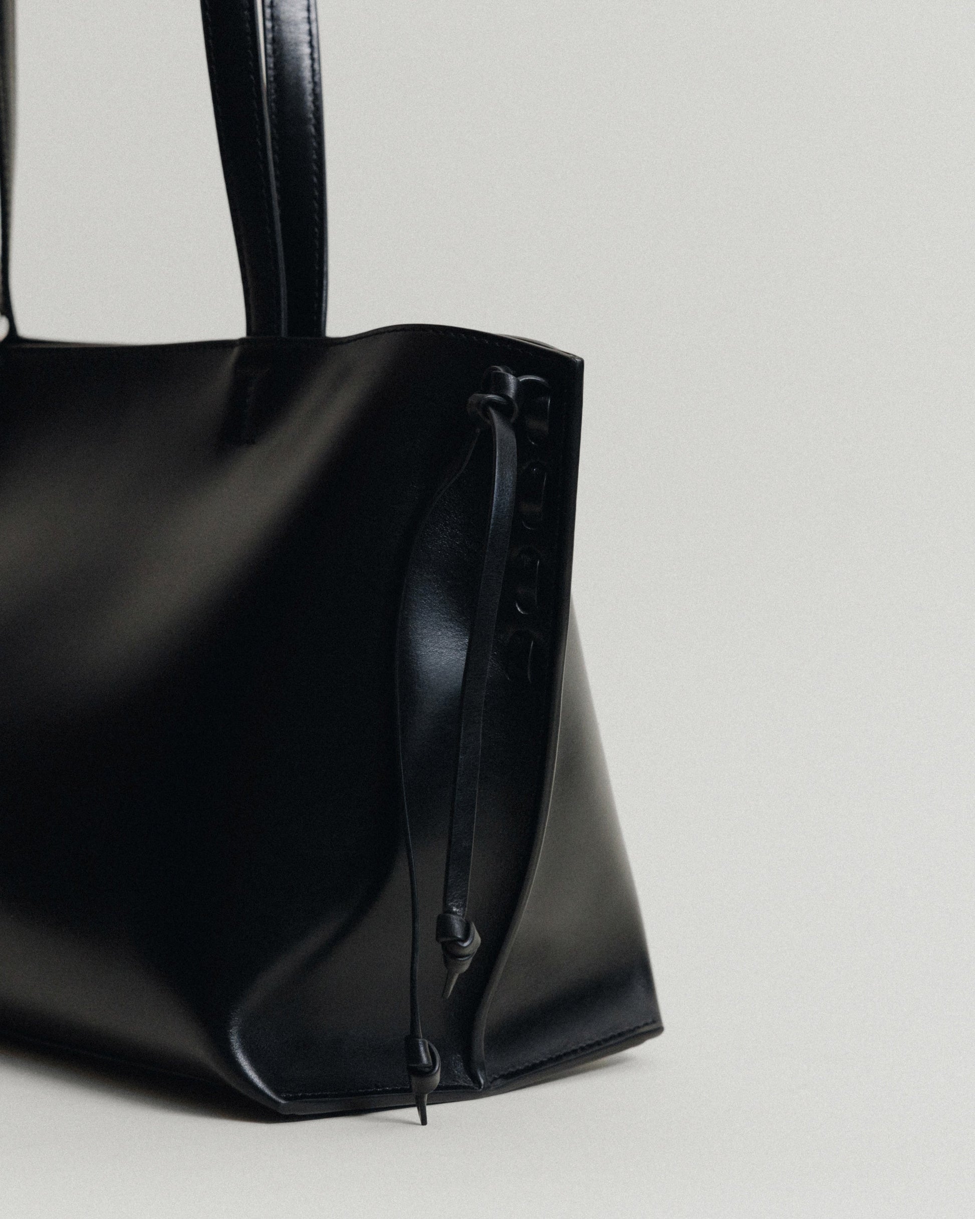 SAC TRESSÉ SMALL BLACK